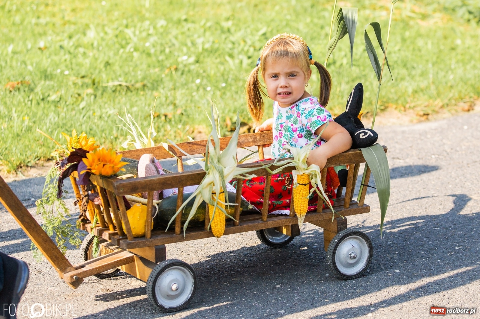 Zdjęcie w galerii na portalu naszraciborz.pl: Dożynki w parafii Łubowice. Korowód wyruszył z Ligoty Książęcej wiadomości z regionu
