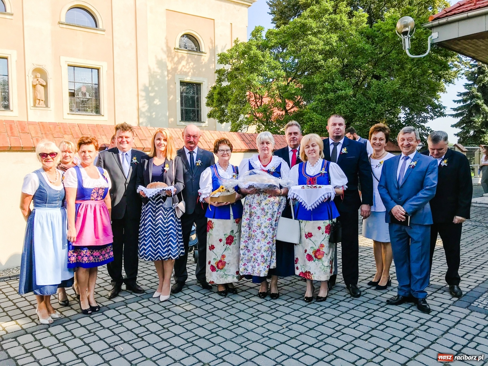 Zdjęcie w galerii na portalu naszraciborz.pl: Tworków dziękuje dziś za plony  wiadomości z regionu