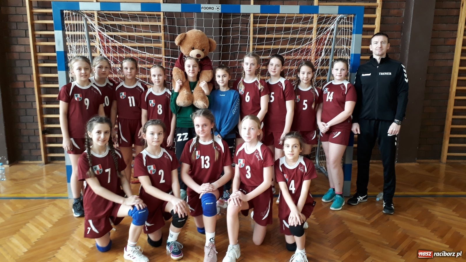 Zdjęcie w galerii na portalu naszraciborz.pl: Szczypiornistki UKS Start II Pietrowice Wielkie mistrzyniami Śląska  wiadomości z regionu