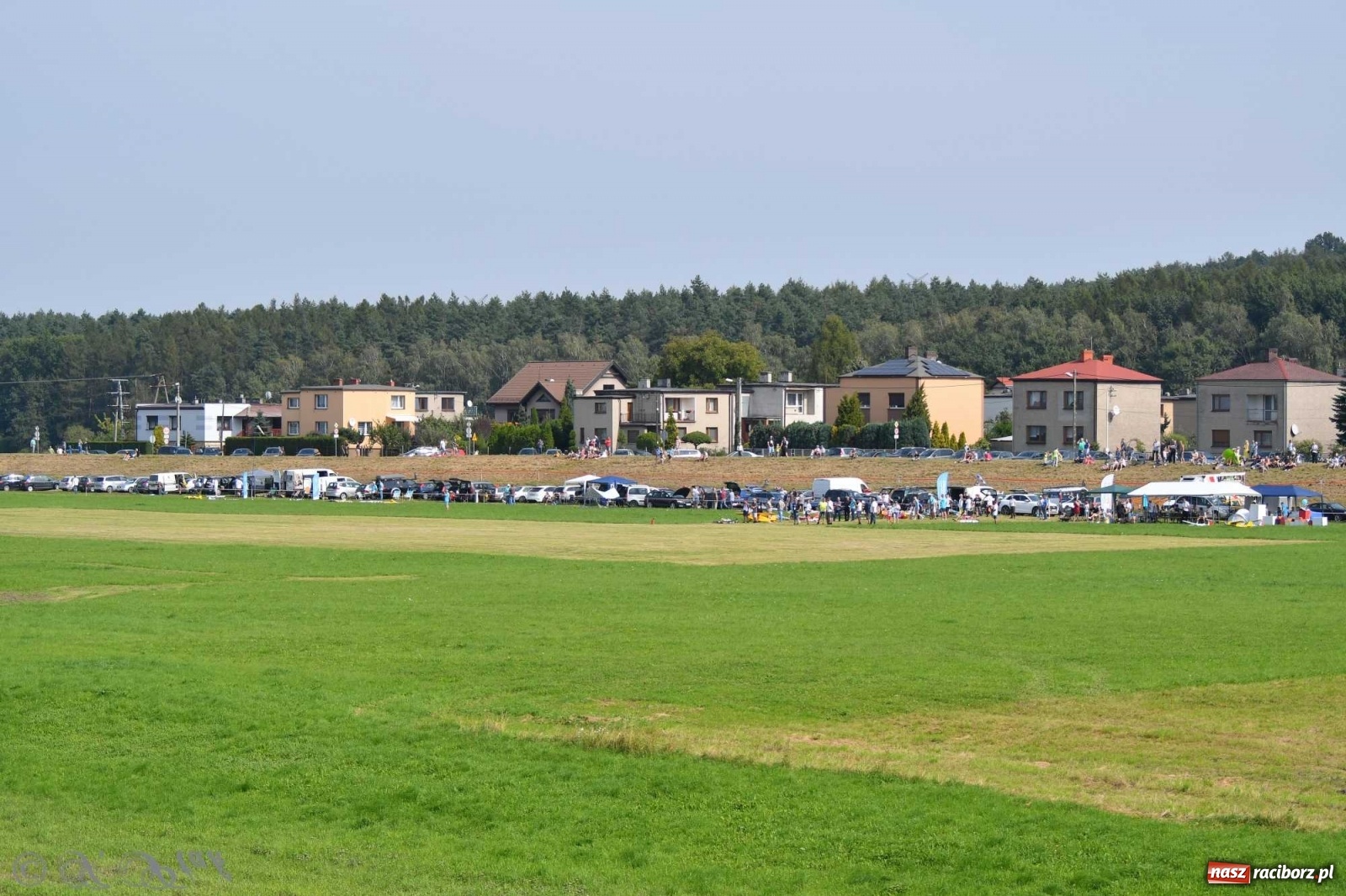 Zdjęcie w galerii na portalu naszraciborz.pl: Raciborskie air show przyciągnęło tłumy  wiadomości z regionu