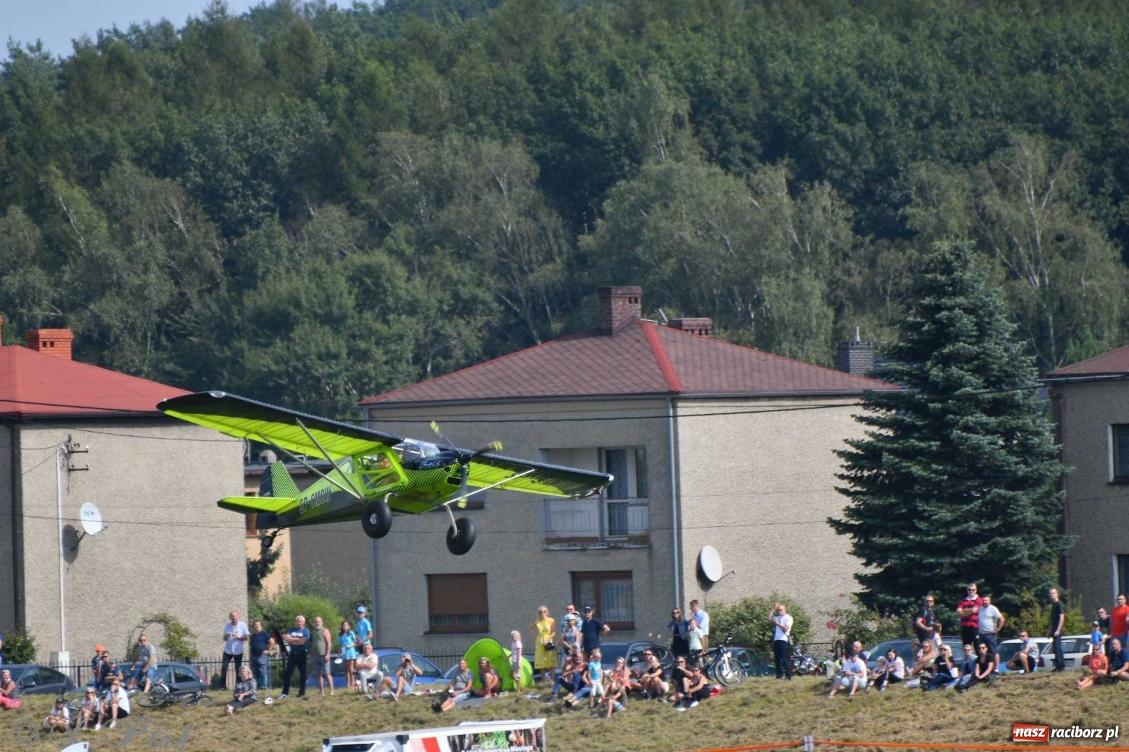 Zdjęcie w galerii na portalu naszraciborz.pl: Raciborskie air show przyciągnęło tłumy  wiadomości z regionu