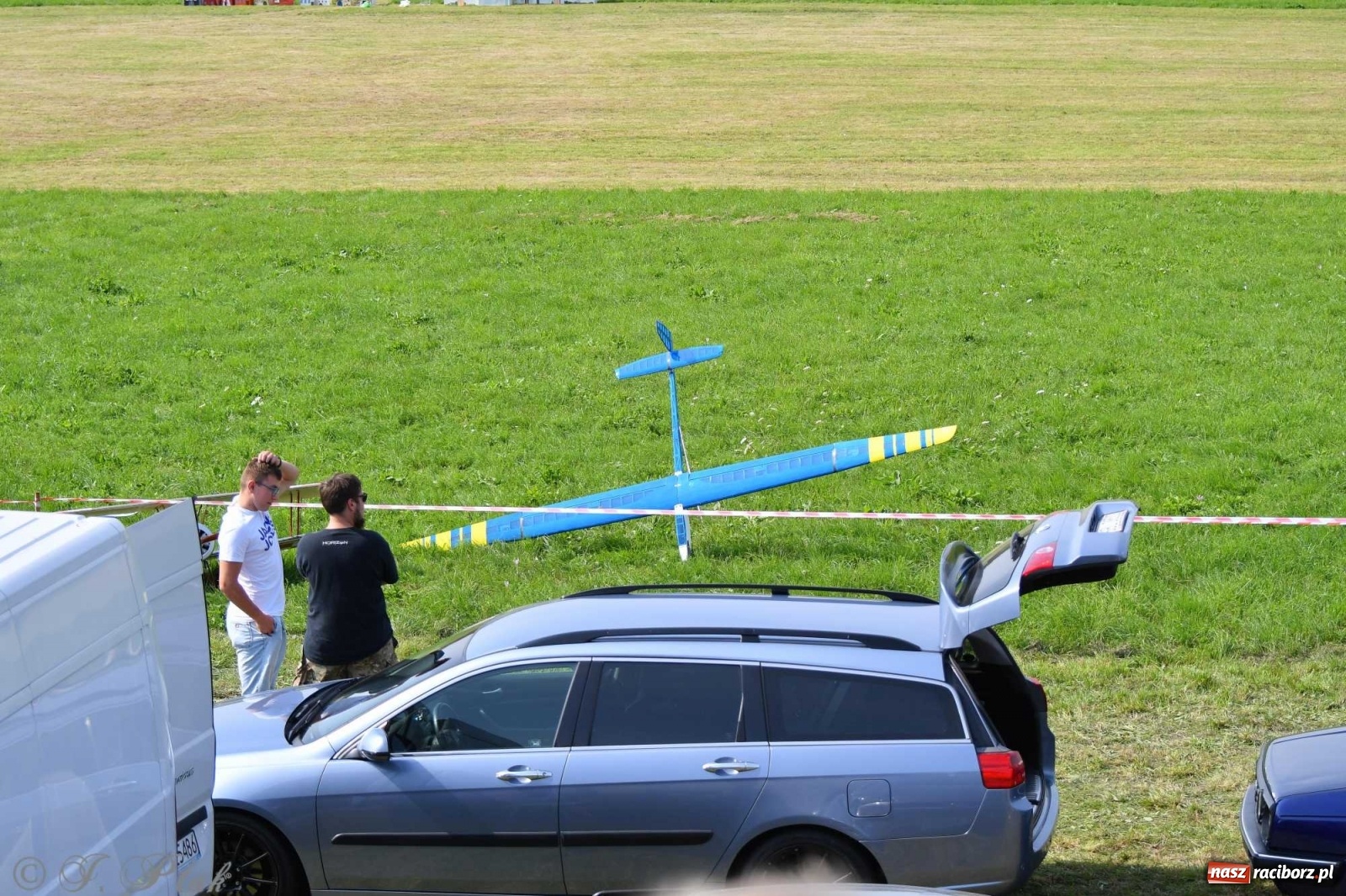 Zdjęcie w galerii na portalu naszraciborz.pl: Raciborskie air show przyciągnęło tłumy  wiadomości z regionu