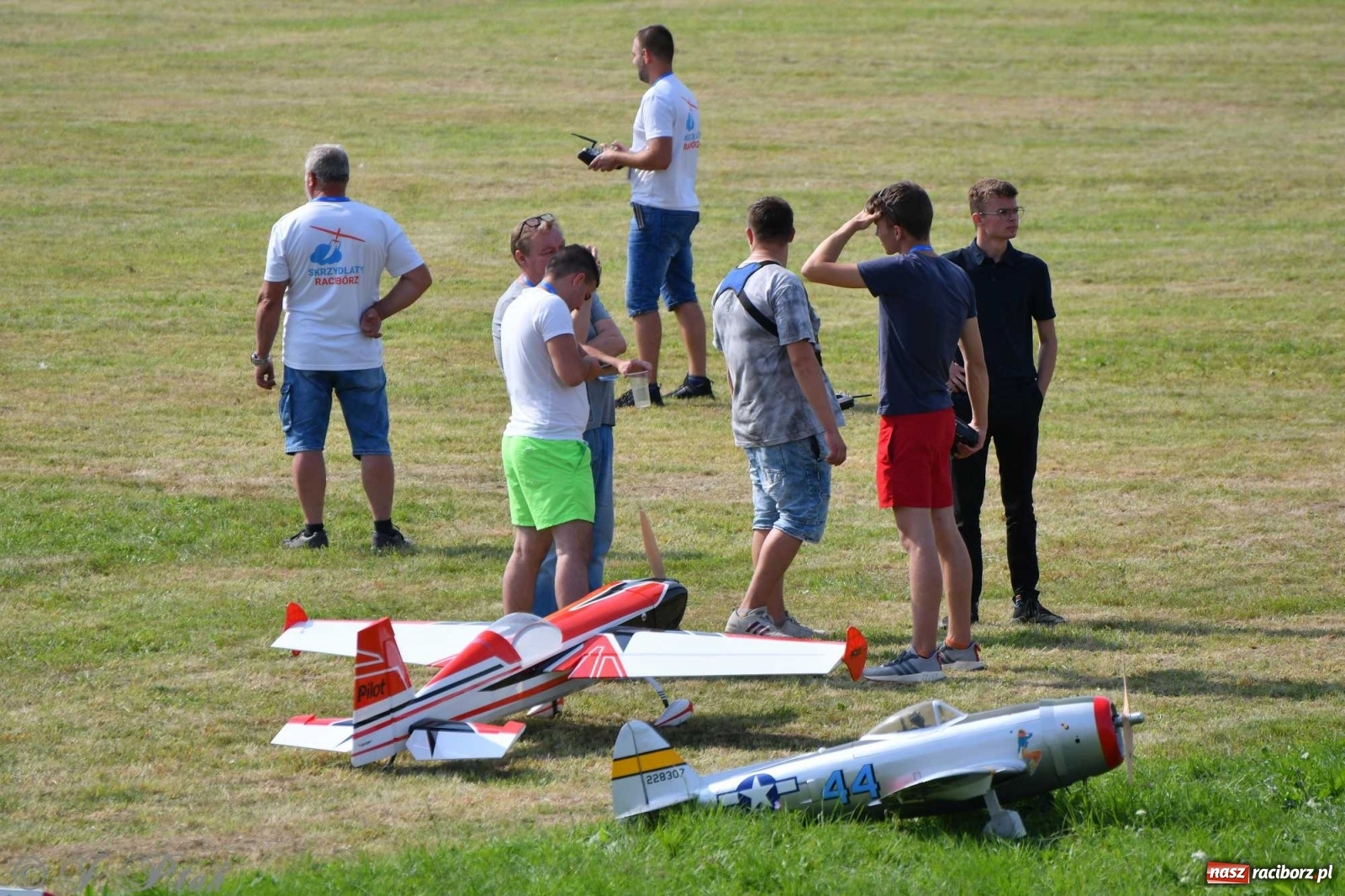 Zdjęcie w galerii na portalu naszraciborz.pl: Raciborskie air show przyciągnęło tłumy  wiadomości z regionu