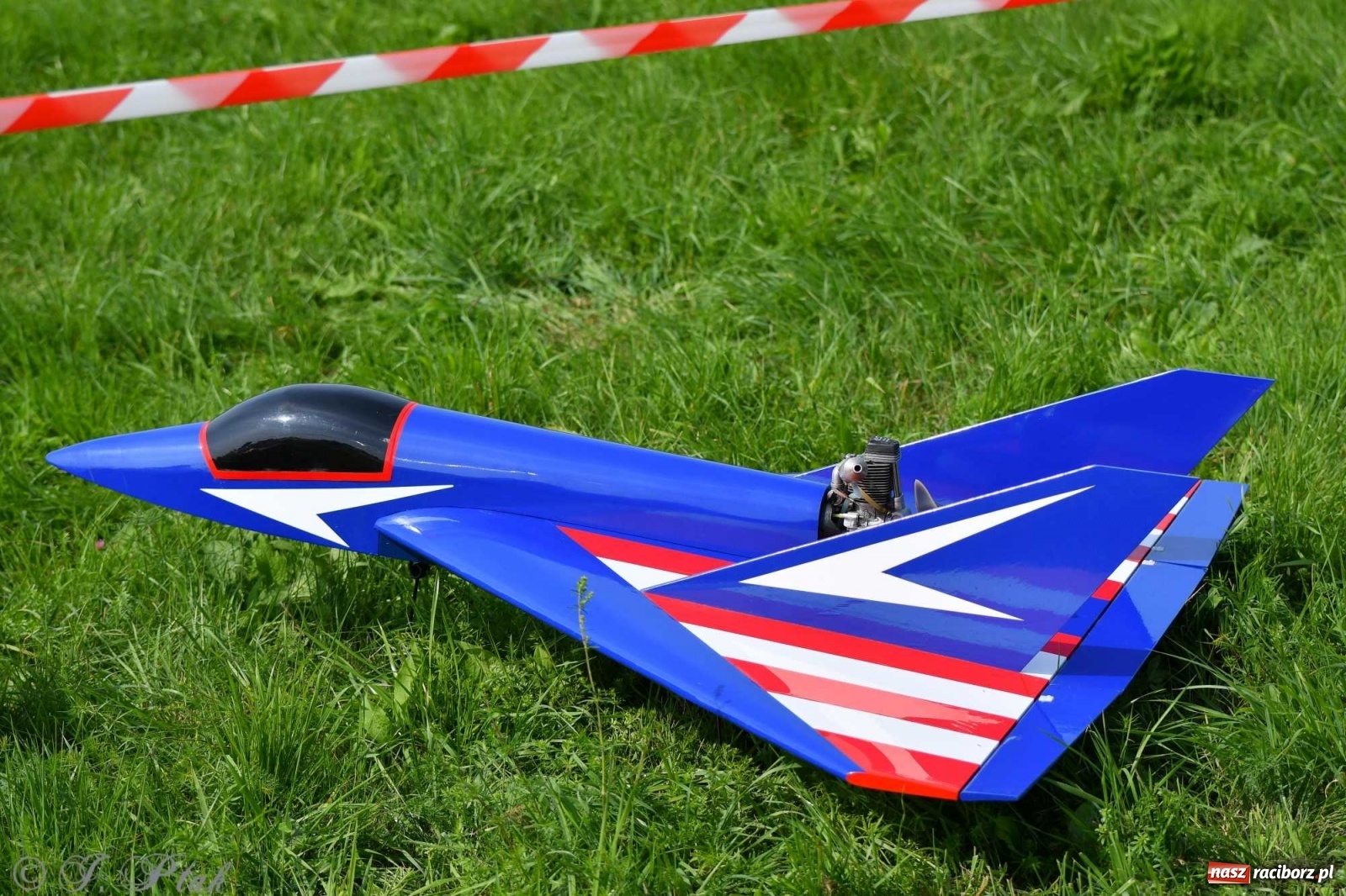 Zdjęcie w galerii na portalu naszraciborz.pl: Raciborskie air show przyciągnęło tłumy  wiadomości z regionu