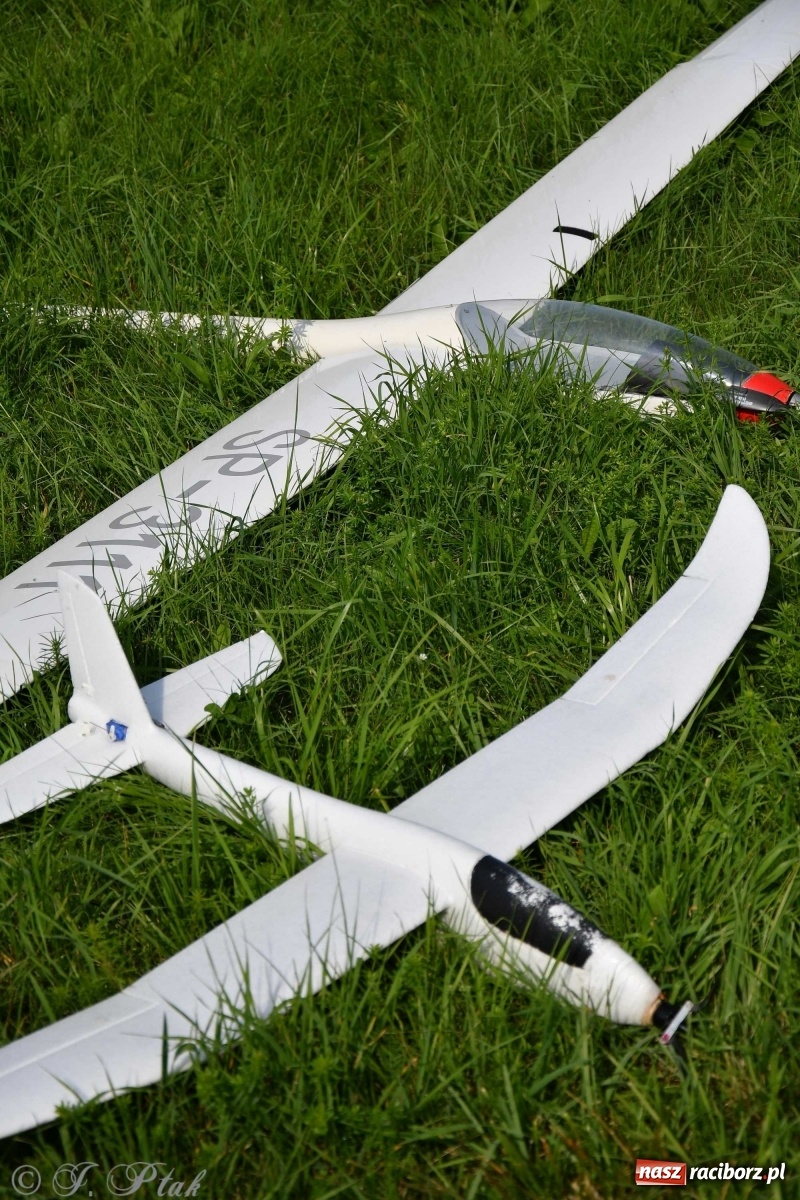 Zdjęcie w galerii na portalu naszraciborz.pl: Raciborskie air show przyciągnęło tłumy  wiadomości z regionu