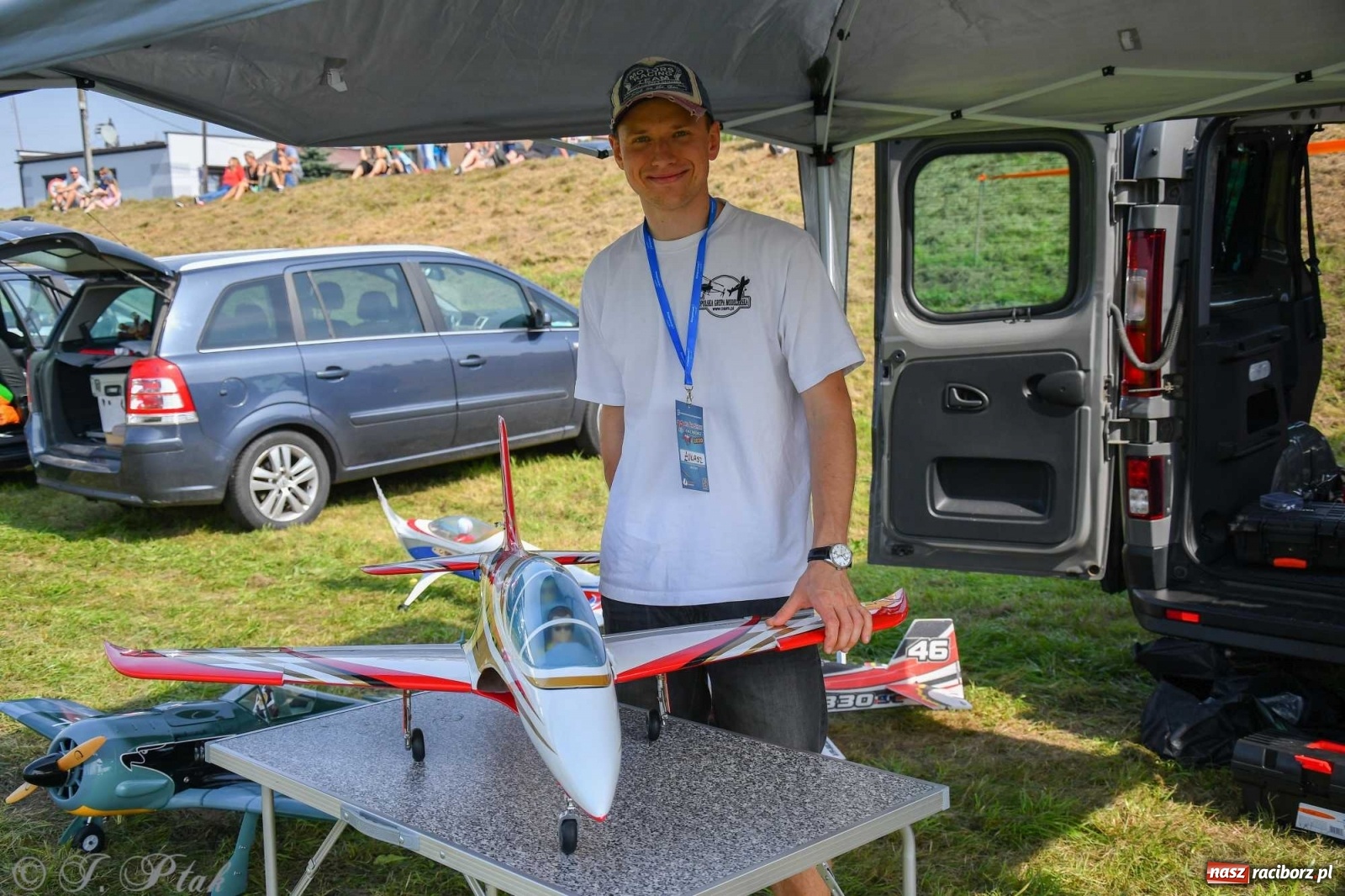 Zdjęcie w galerii na portalu naszraciborz.pl: Raciborskie air show przyciągnęło tłumy  wiadomości z regionu