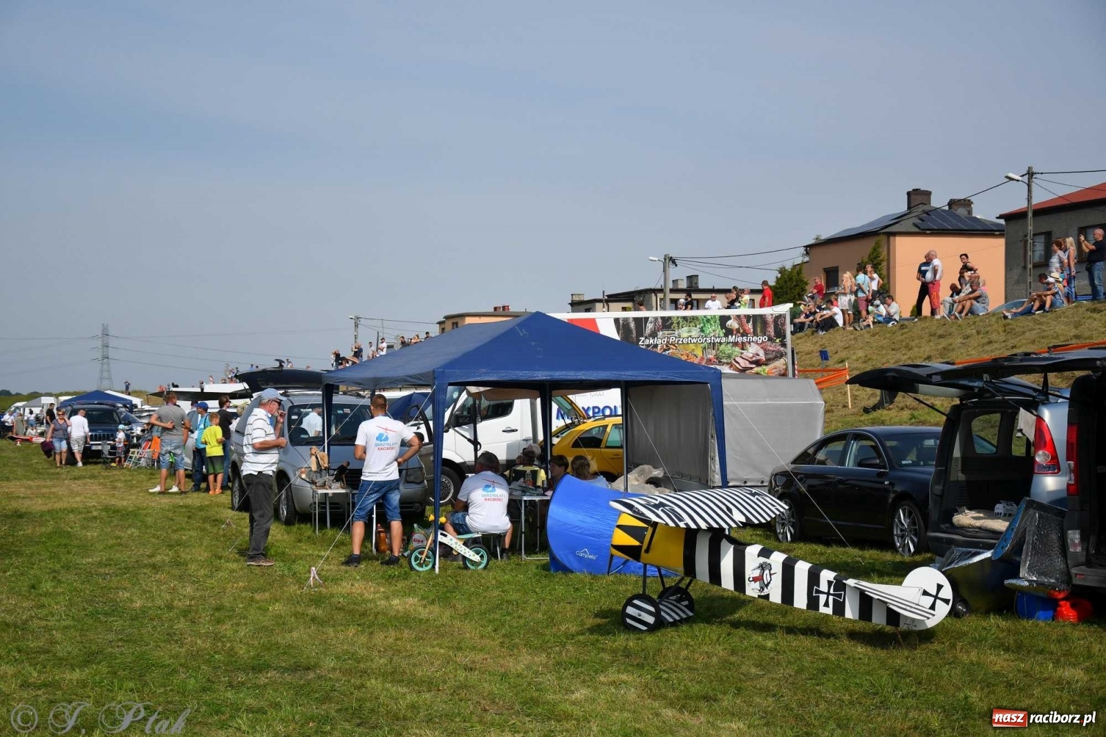 Zdjęcie w galerii na portalu naszraciborz.pl: Raciborskie air show przyciągnęło tłumy  wiadomości z regionu