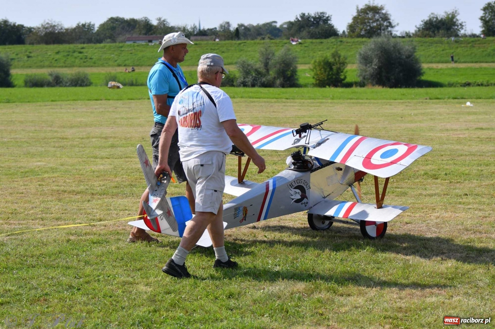 Zdjęcie w galerii na portalu naszraciborz.pl: Raciborskie air show przyciągnęło tłumy  wiadomości z regionu