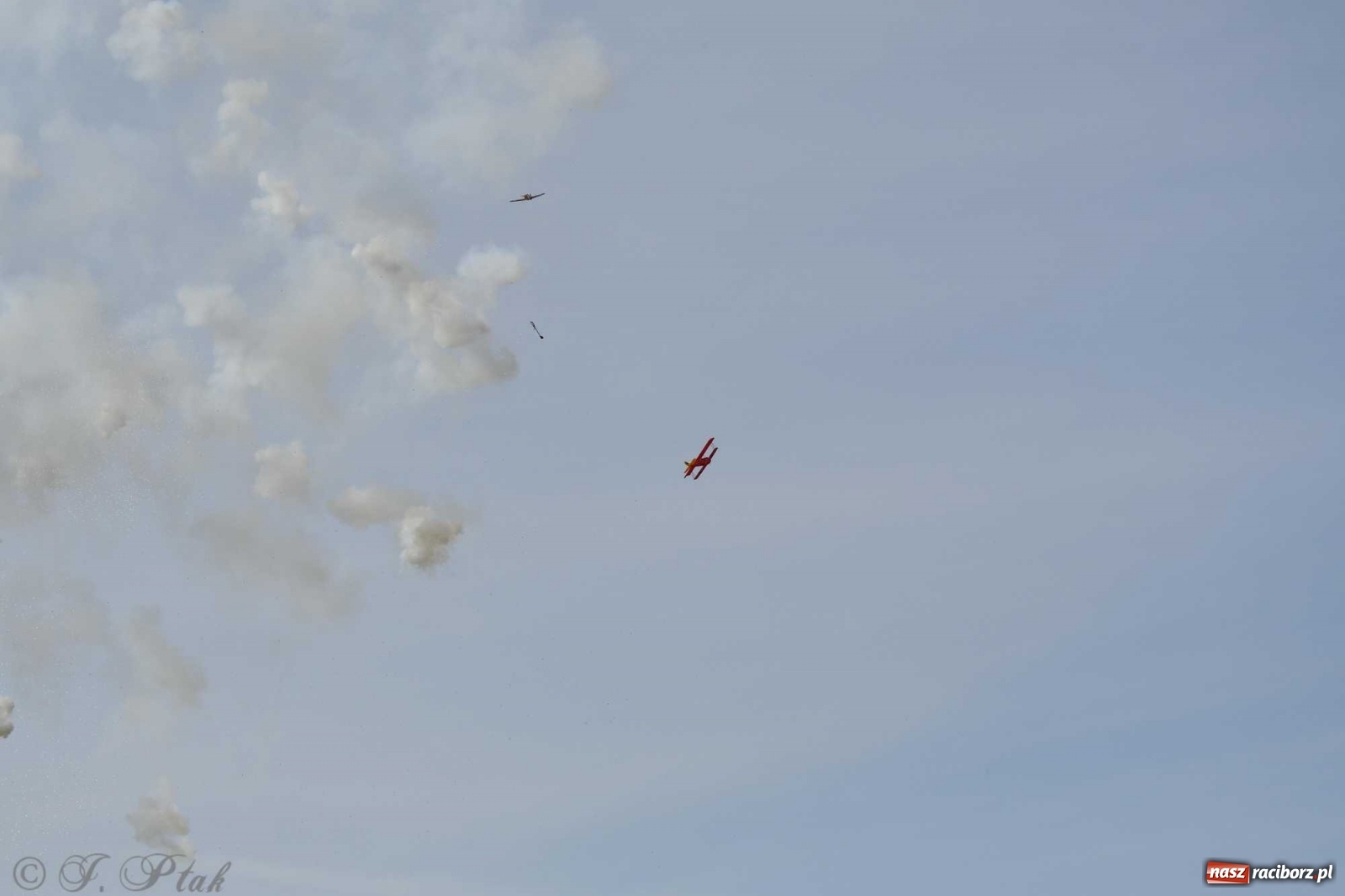 Zdjęcie w galerii na portalu naszraciborz.pl: Raciborskie air show przyciągnęło tłumy  wiadomości z regionu