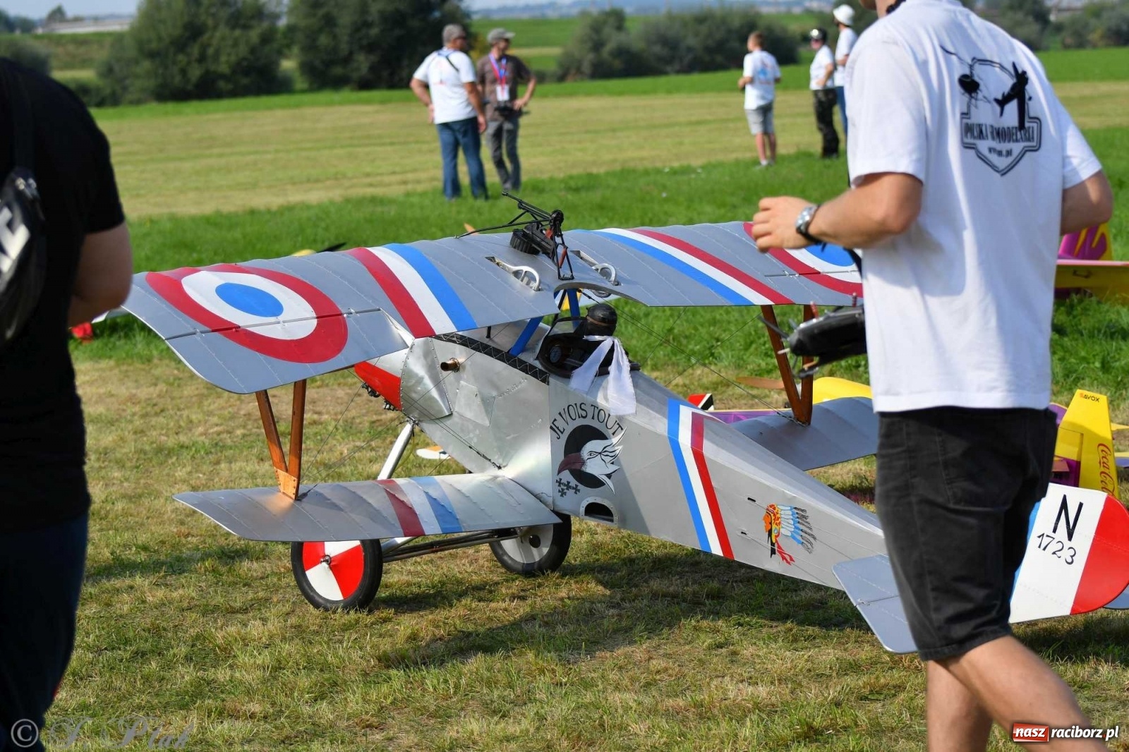 Zdjęcie w galerii na portalu naszraciborz.pl: Raciborskie air show przyciągnęło tłumy  wiadomości z regionu