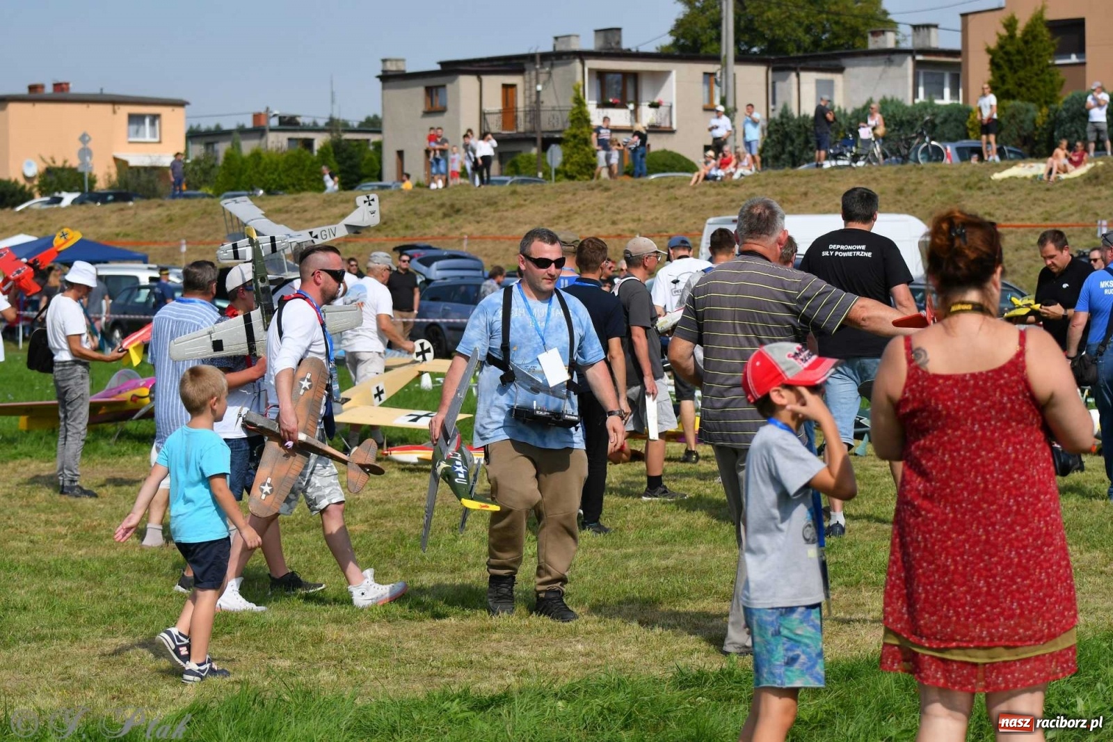 Zdjęcie w galerii na portalu naszraciborz.pl: Raciborskie air show przyciągnęło tłumy  wiadomości z regionu