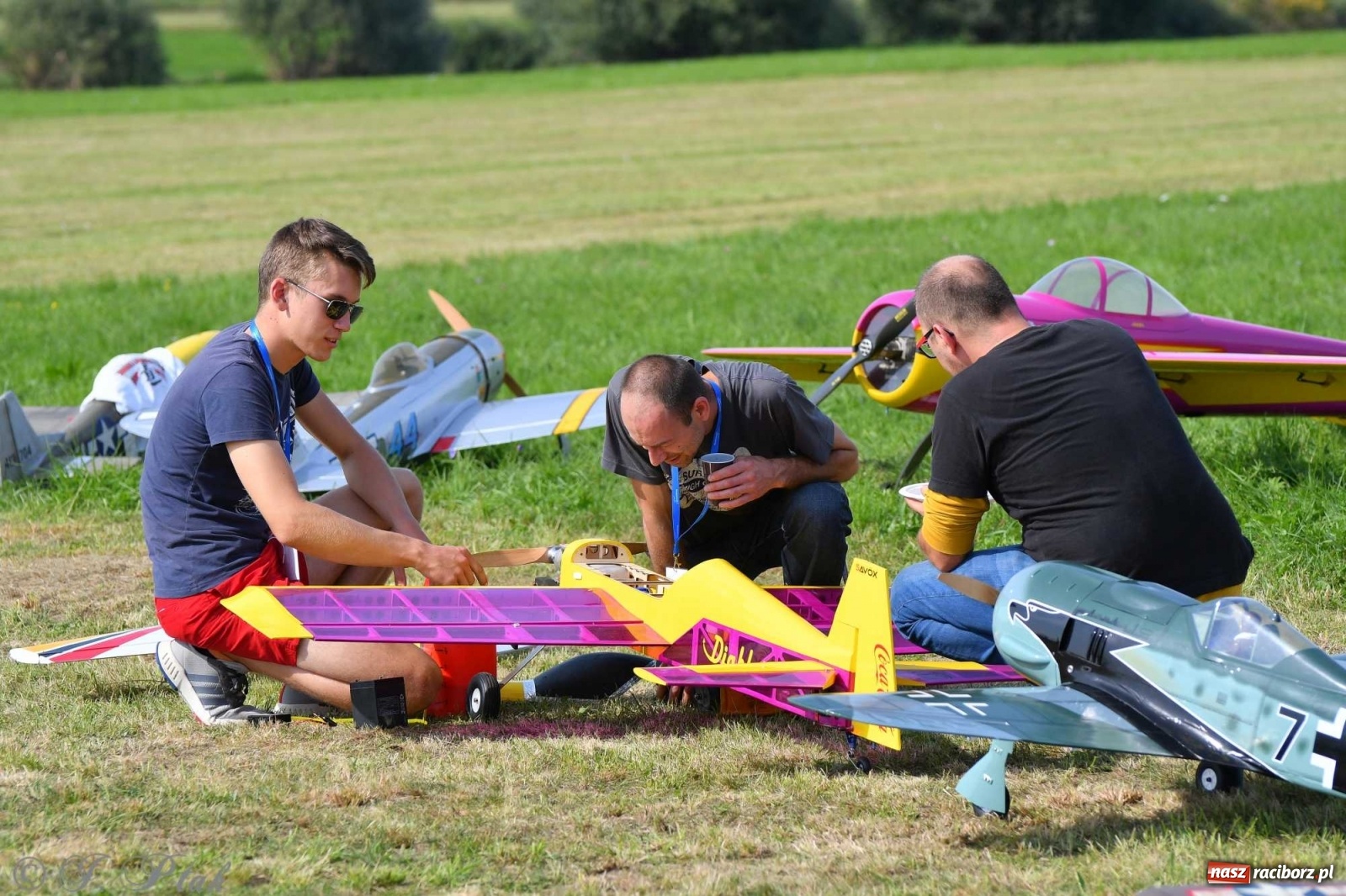 Zdjęcie w galerii na portalu naszraciborz.pl: Raciborskie air show przyciągnęło tłumy  wiadomości z regionu