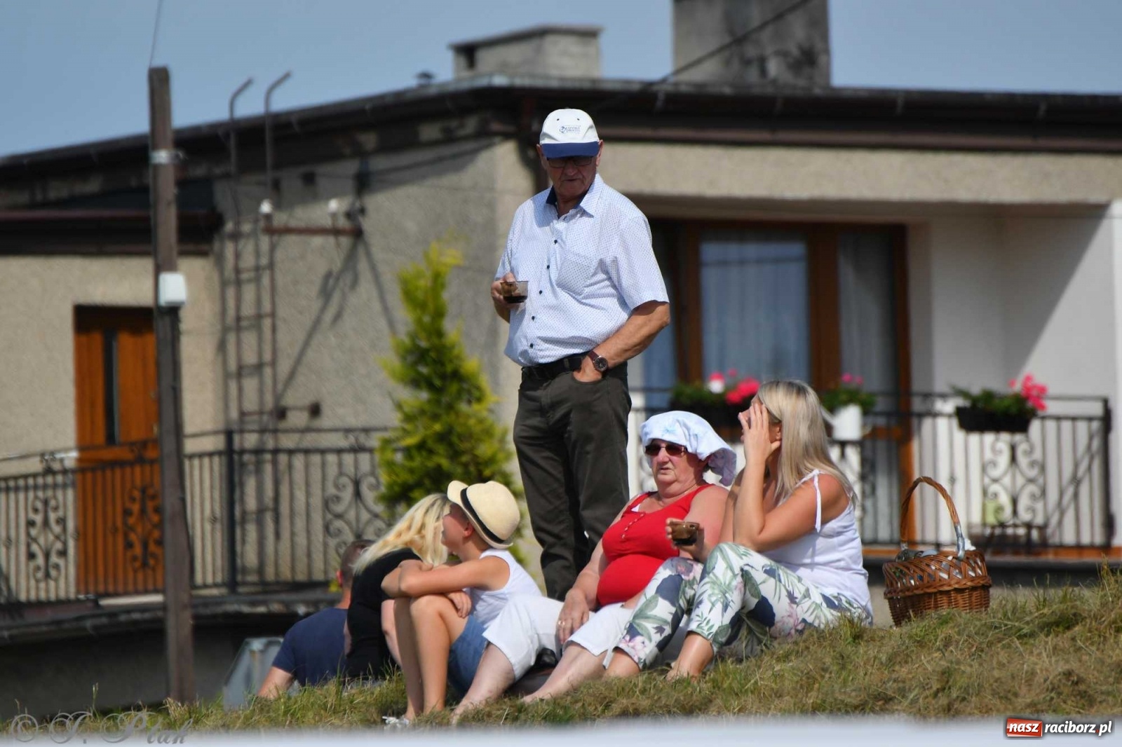 Zdjęcie w galerii na portalu naszraciborz.pl: Raciborskie air show przyciągnęło tłumy  wiadomości z regionu