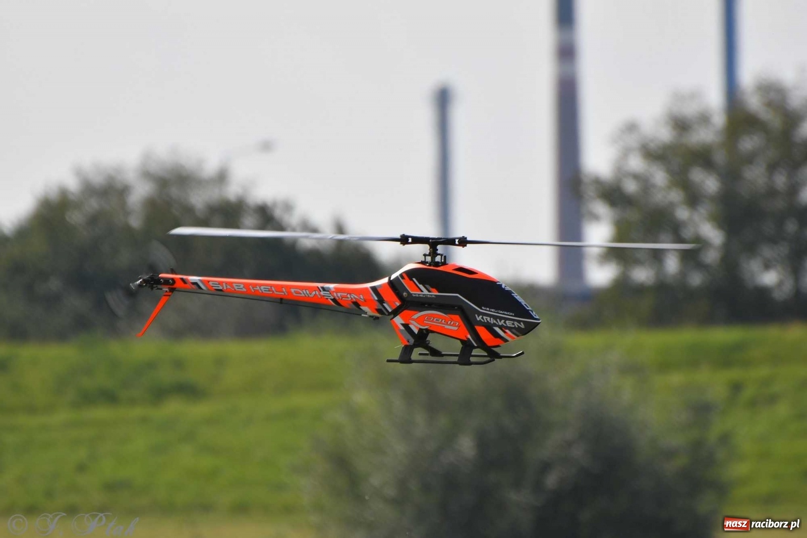 Zdjęcie w galerii na portalu naszraciborz.pl: Raciborskie air show przyciągnęło tłumy  wiadomości z regionu