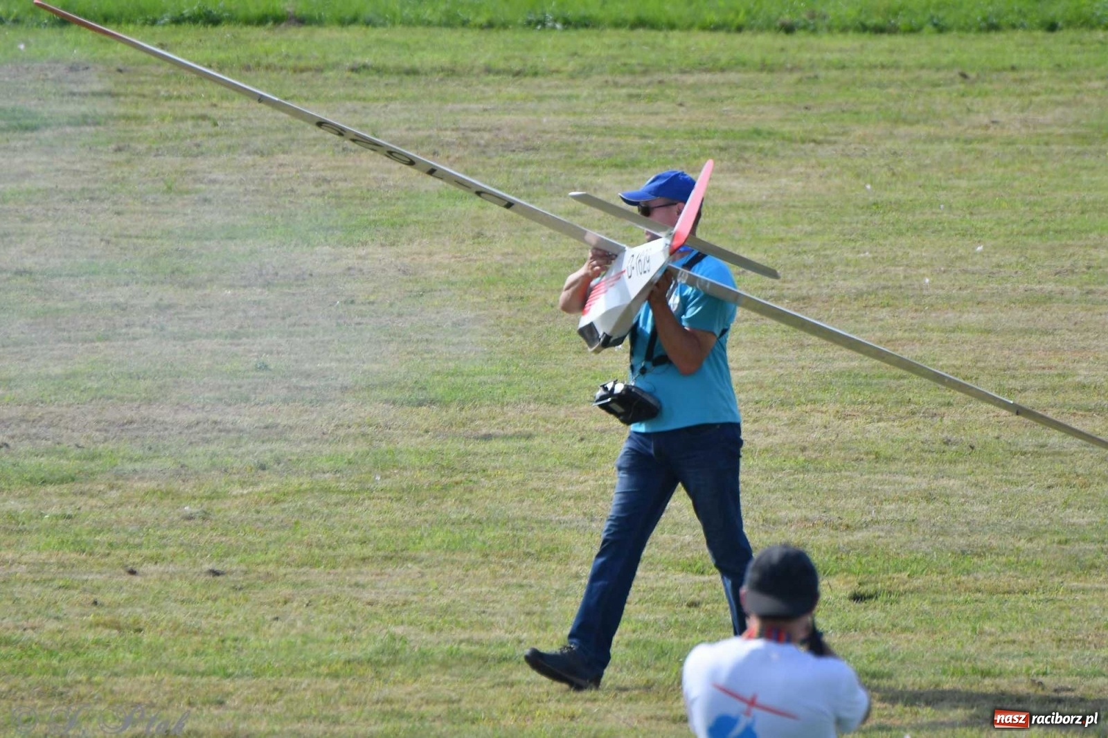 Zdjęcie w galerii na portalu naszraciborz.pl: Raciborskie air show przyciągnęło tłumy  wiadomości z regionu