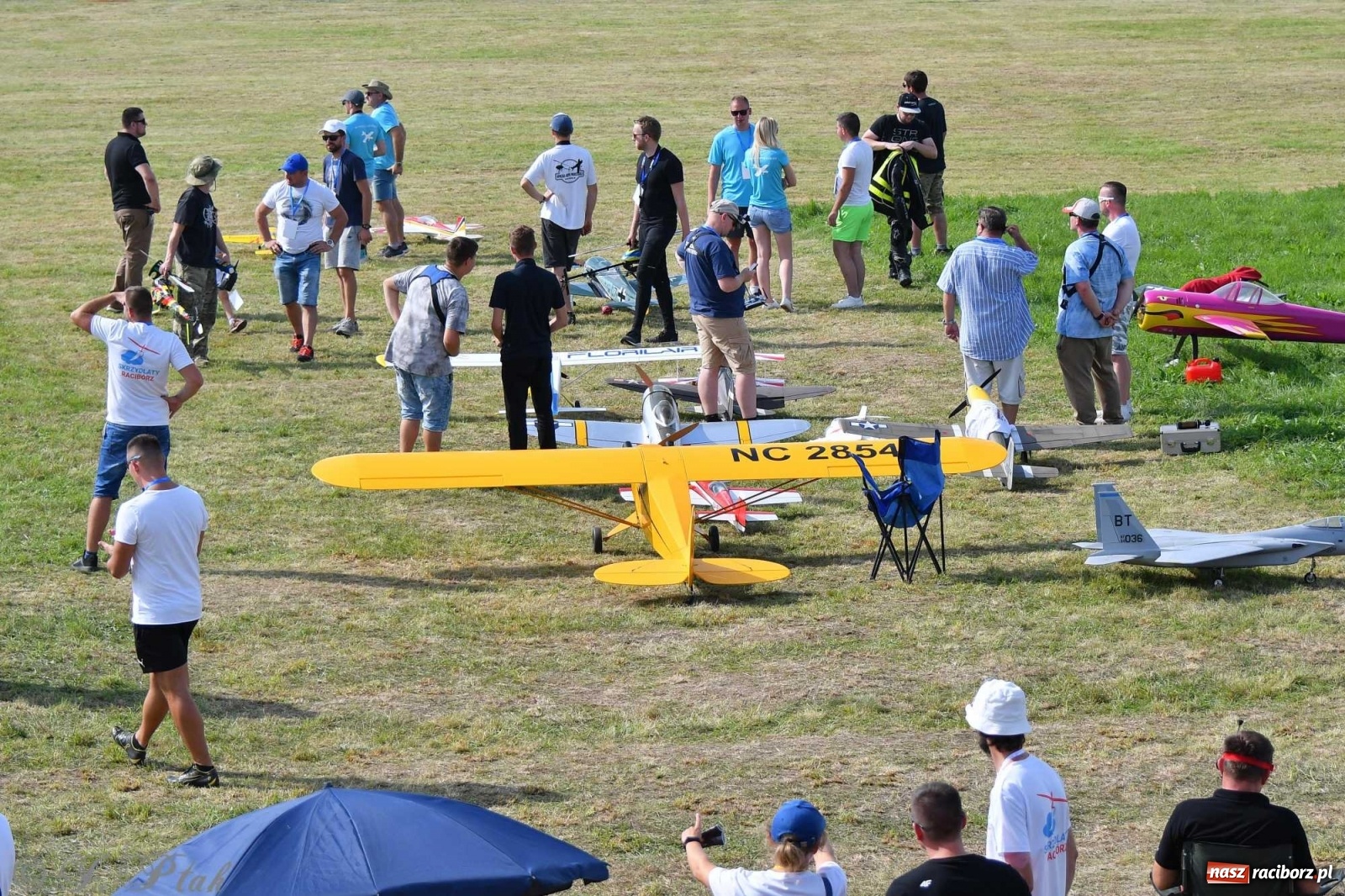 Zdjęcie w galerii na portalu naszraciborz.pl: Raciborskie air show przyciągnęło tłumy  wiadomości z regionu