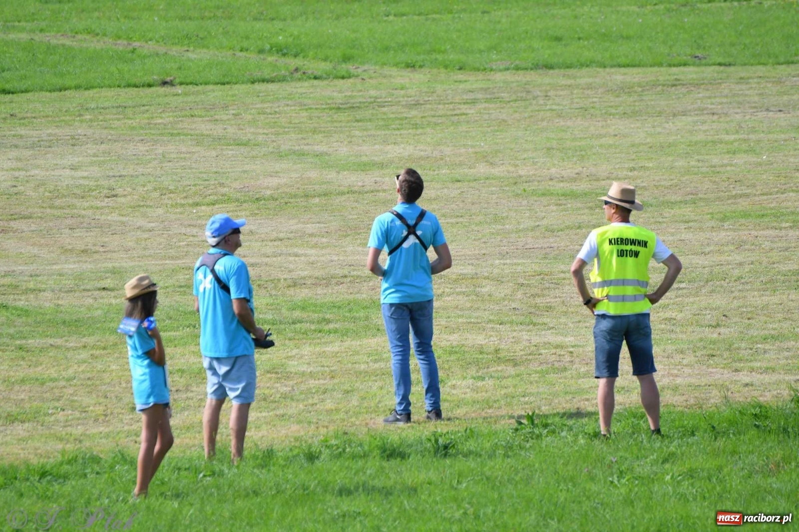 Zdjęcie w galerii na portalu naszraciborz.pl: Raciborskie air show przyciągnęło tłumy  wiadomości z regionu