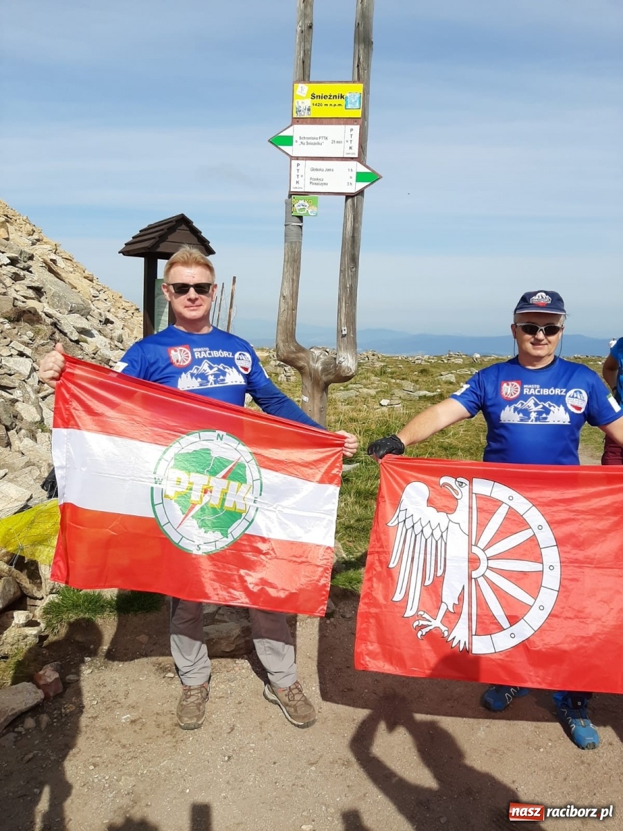 Zdjęcie w galerii na portalu naszraciborz.pl: Finałowa wyprawa po Koronie Gór Polski za nami wiadomości z regionu