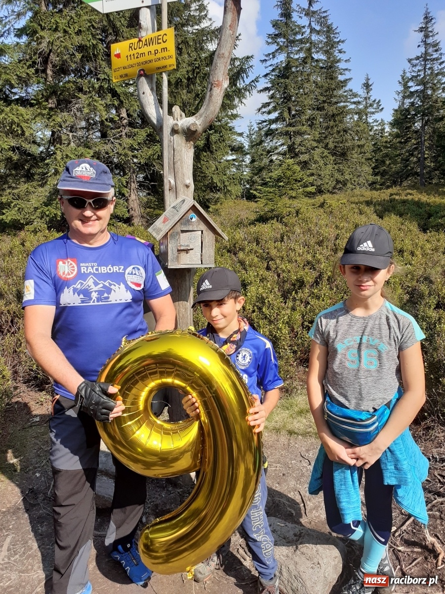 Zdjęcie w galerii na portalu naszraciborz.pl: Finałowa wyprawa po Koronie Gór Polski za nami wiadomości z regionu