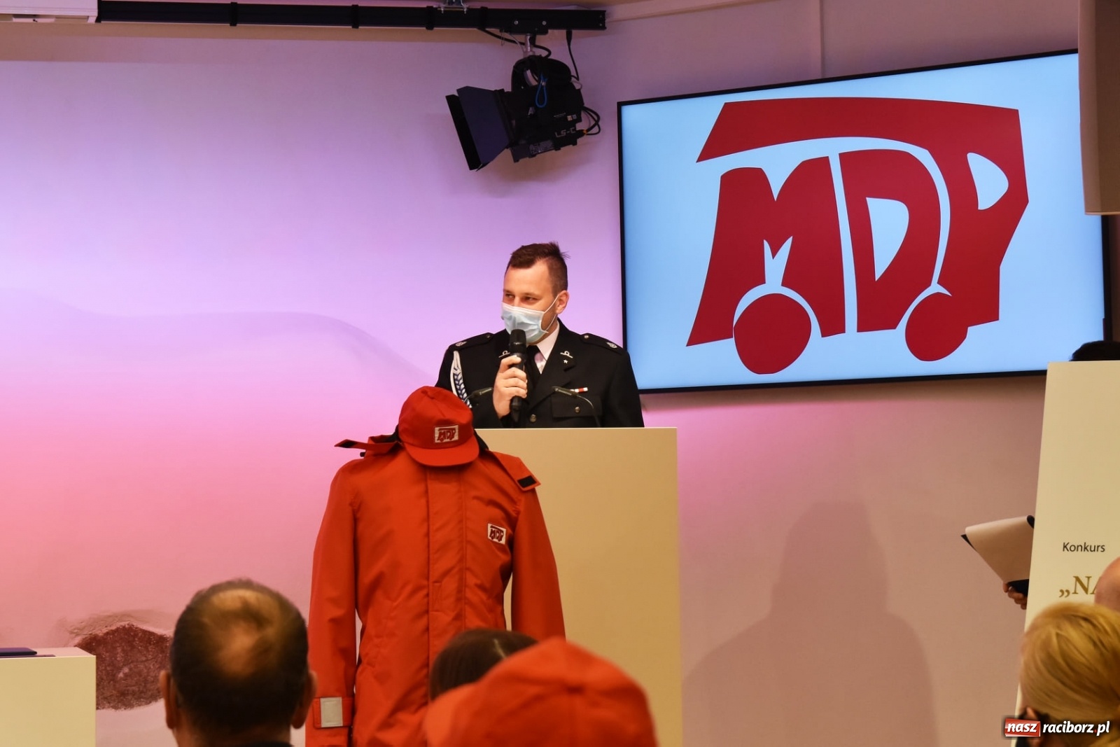 Zdjęcie w galerii na portalu naszraciborz.pl: Druhowie z Samborowic odebrali tytuł wyróżnionej MDP [FOTO] wiadomości z regionu