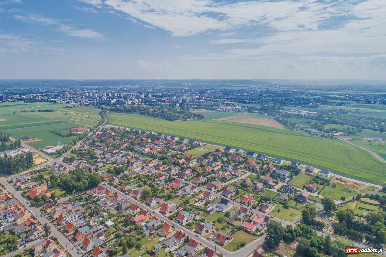 Zdjęcie w galerii na portalu naszraciborz.pl: Miasto wystawiło na sprzedaż osiemnaście działek  wiadomości z regionu