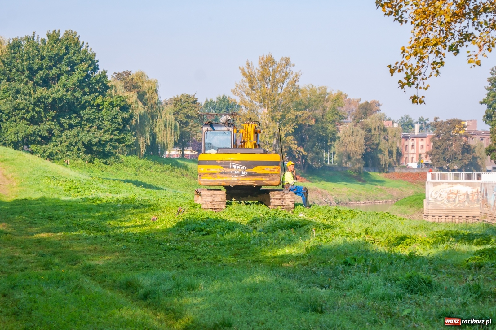 Zdjęcie w galerii na portalu naszraciborz.pl: Budowa lewobrzeżnych bulwarów symbolicznie rozpoczęta [FOTO i WIDEO] wiadomości z regionu