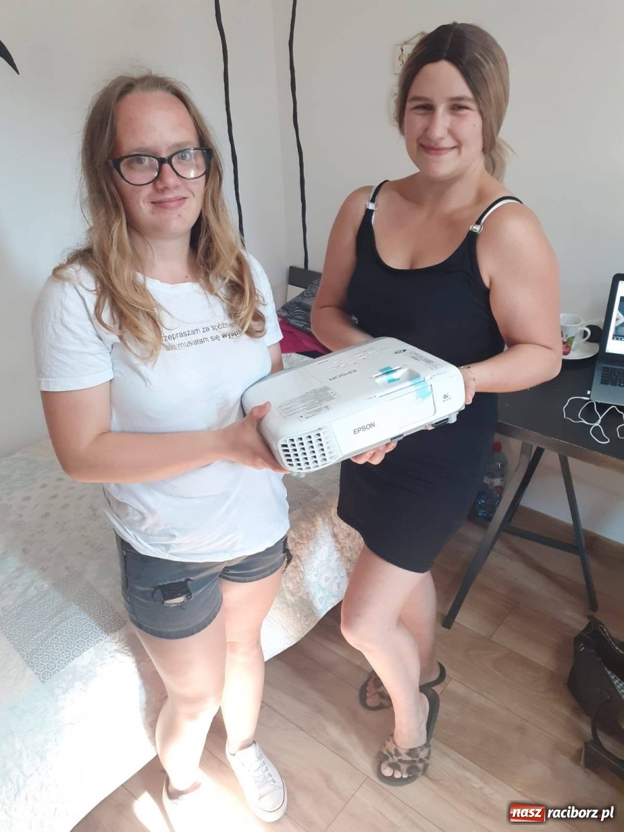 Zdjęcie w galerii na portalu naszraciborz.pl: Pomoce naukowe dla placówek opiekuńczo-wychowawczych wiadomości z regionu