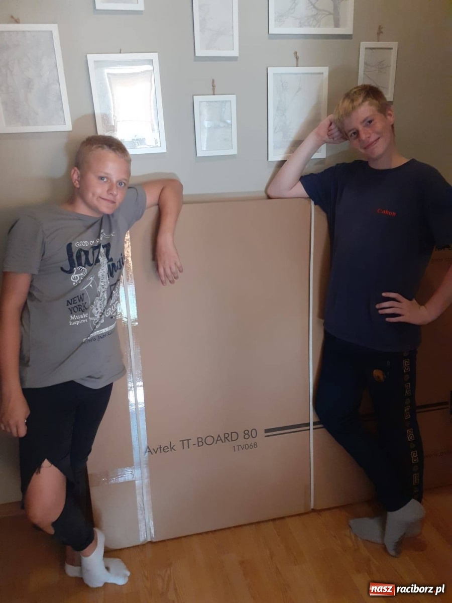 Zdjęcie w galerii na portalu naszraciborz.pl: Pomoce naukowe dla placówek opiekuńczo-wychowawczych wiadomości z regionu