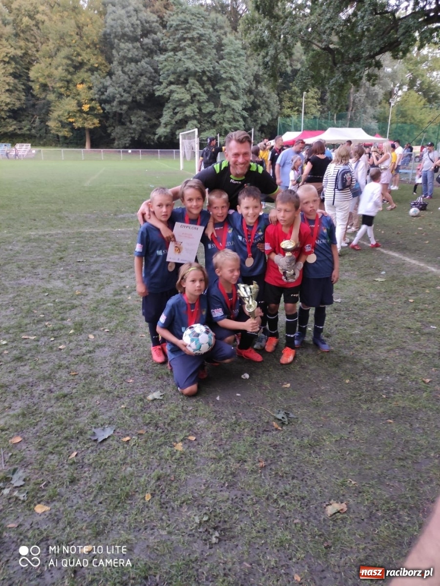 Zdjęcie w galerii na portalu naszraciborz.pl: Ogromny sukces piłkarzy z Górek Śląskich na Turnieju Smoka w Krakowie wiadomości z regionu