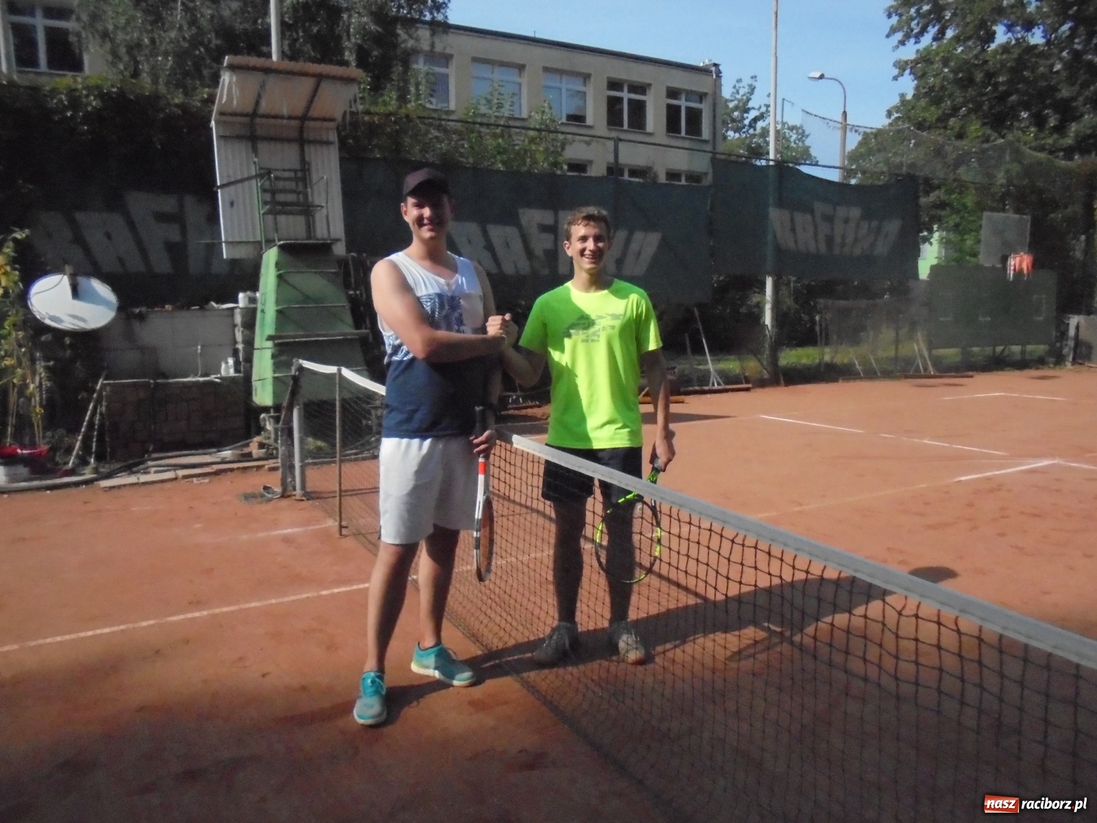 Zdjęcie w galerii na portalu naszraciborz.pl: Tenisowa rywalizacja o puchar NSZZ Solidarność Rafako S.A. wiadomości z regionu