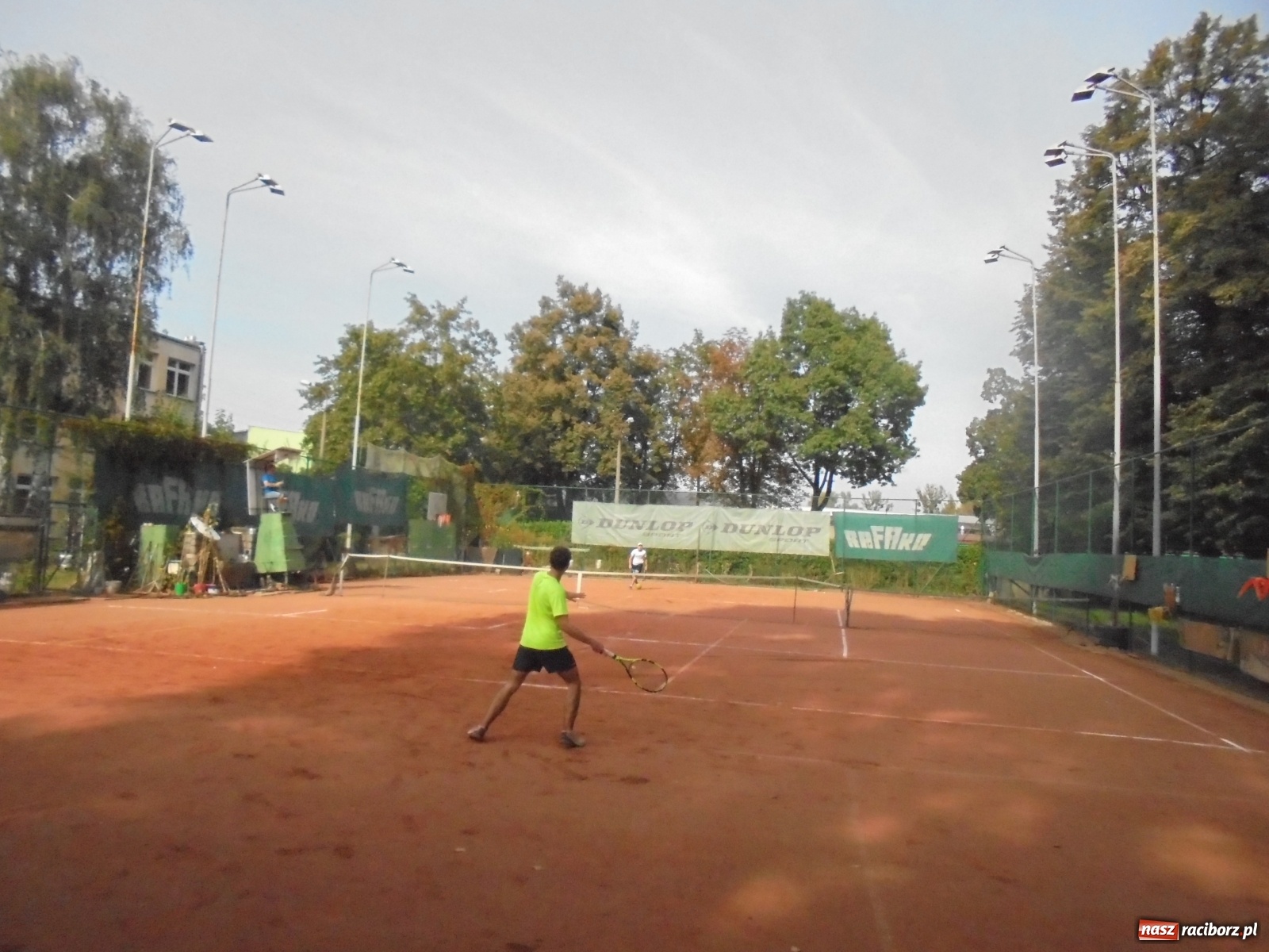 Zdjęcie w galerii na portalu naszraciborz.pl: Tenisowa rywalizacja o puchar NSZZ Solidarność Rafako S.A. wiadomości z regionu