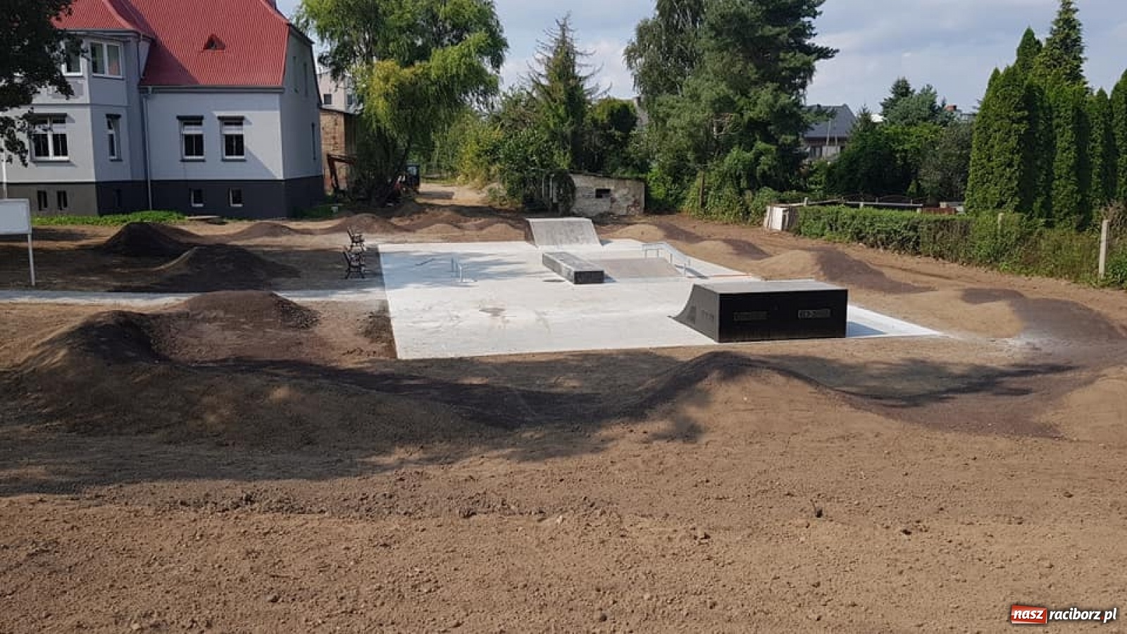 Zdjęcie w galerii na portalu naszraciborz.pl: Skatepark i pumptrack w Krzanowicach. Otwarcie już niebawem wiadomości z regionu
