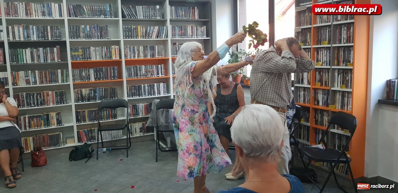 Zdjęcie w galerii na portalu naszraciborz.pl: Biblioteczne kluby na Ostrogu znów w akcji wiadomości z regionu