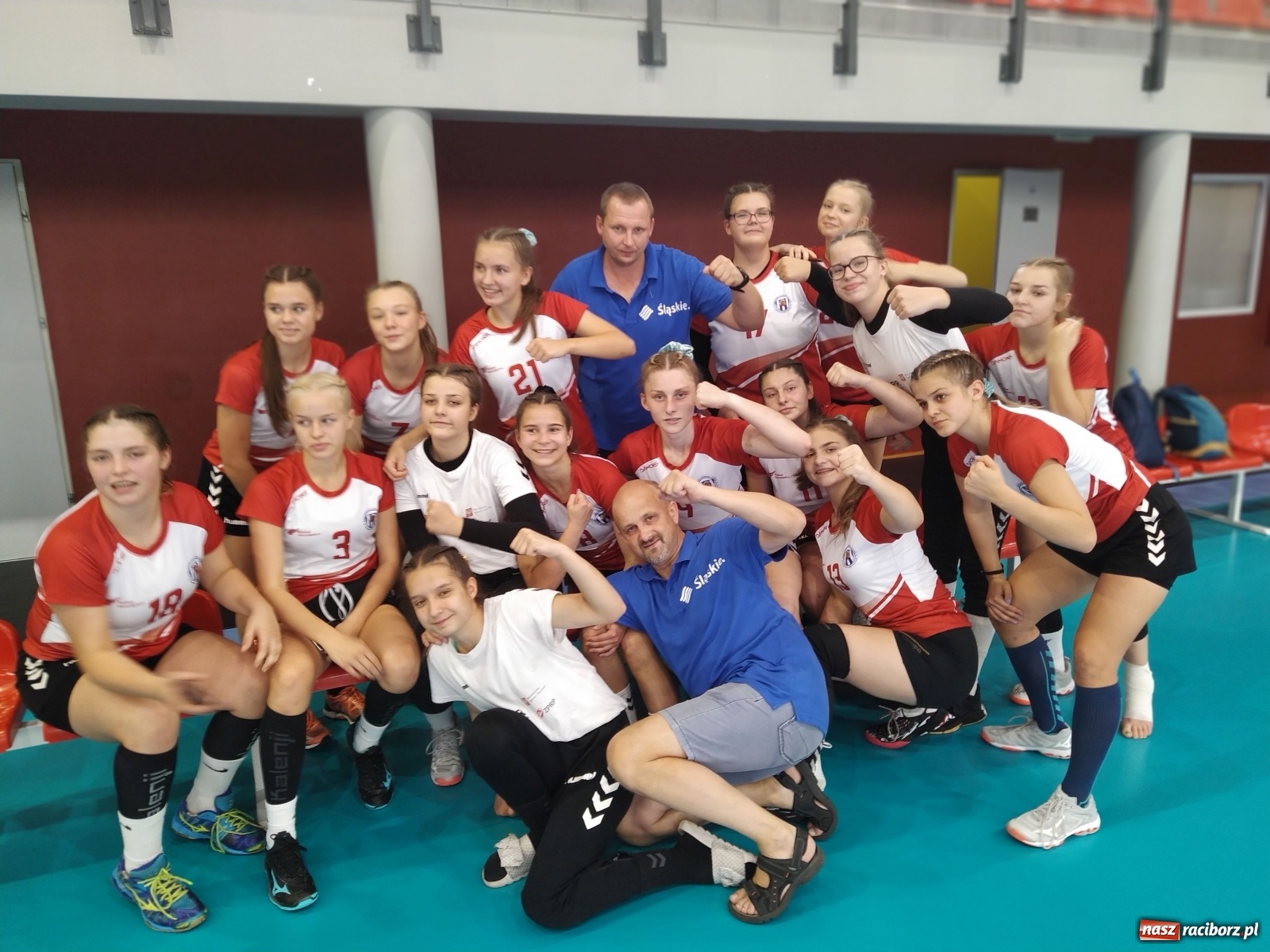 Zdjęcie w galerii na portalu naszraciborz.pl: Śląskie szczypiornistki ze złotym medalem XXVI Ogólnopolskiej Olimpiady Młodzieży wiadomości z regionu