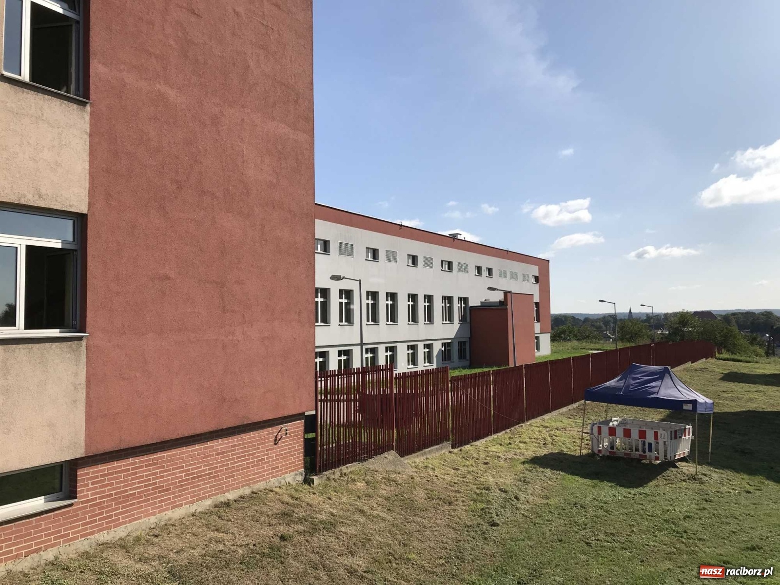 Zdjęcie w galerii na portalu naszraciborz.pl: Szpital w Raciborzu szykuje się na przyjęcia pacjentów niecovidowych. Najważniejsze informacje oraz WIDEO z przygotowanych sal wiadomości z regionu