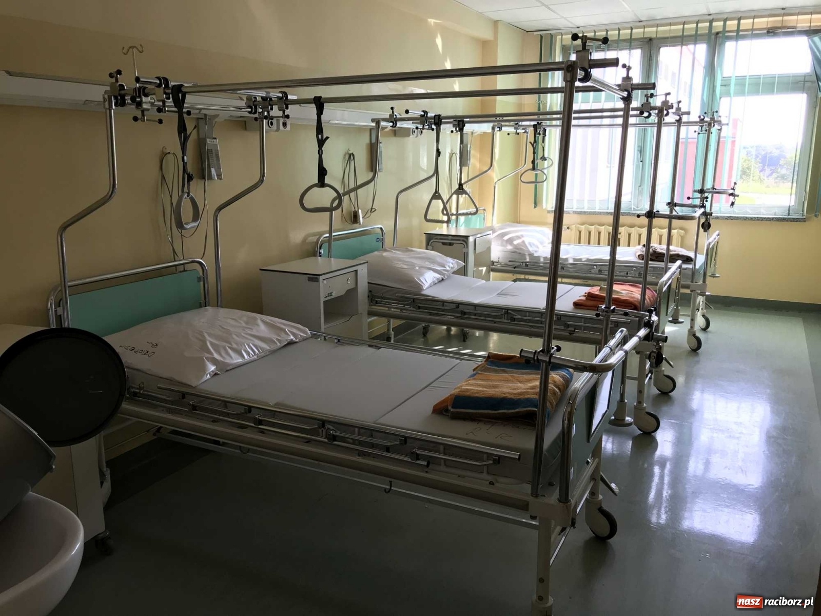 Zdjęcie w galerii na portalu naszraciborz.pl: Szpital w Raciborzu szykuje się na przyjęcia pacjentów niecovidowych. Najważniejsze informacje oraz WIDEO z przygotowanych sal wiadomości z regionu