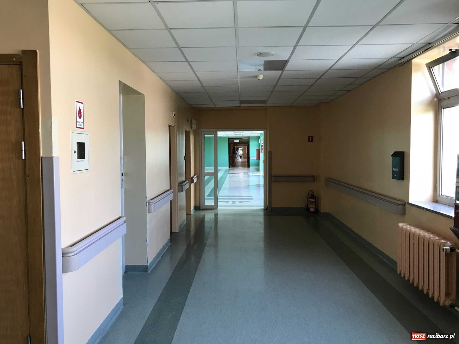 Zdjęcie w galerii na portalu naszraciborz.pl: Szpital w Raciborzu szykuje się na przyjęcia pacjentów niecovidowych. Najważniejsze informacje oraz WIDEO z przygotowanych sal wiadomości z regionu