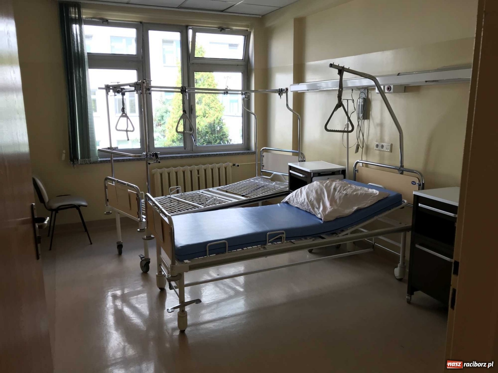 Zdjęcie w galerii na portalu naszraciborz.pl: Szpital w Raciborzu szykuje się na przyjęcia pacjentów niecovidowych. Najważniejsze informacje oraz WIDEO z przygotowanych sal wiadomości z regionu