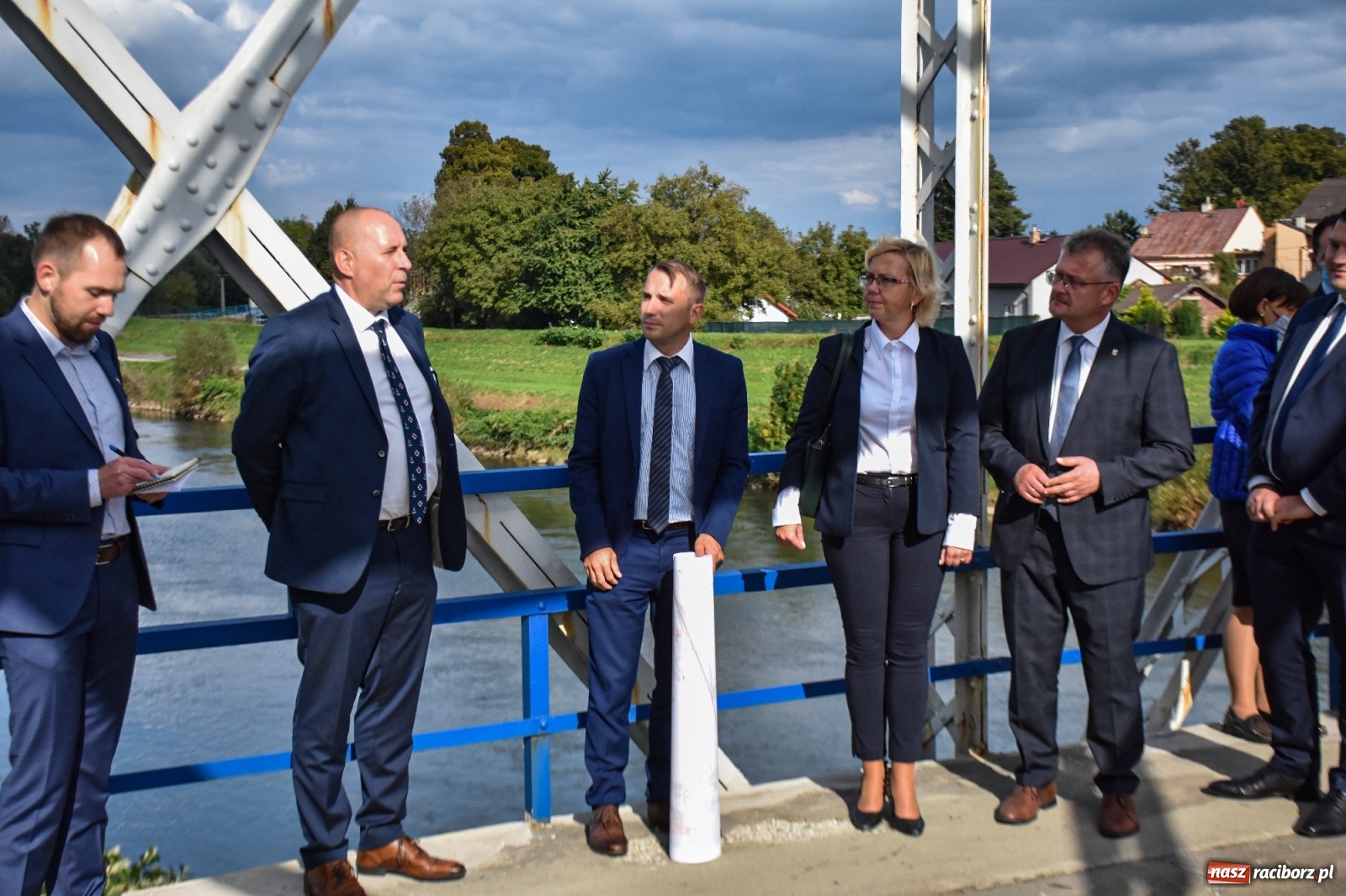 Zdjęcie w galerii na portalu naszraciborz.pl: W Chałupkach rozmawiano o kanale Odra-Dunaj-Łaba  wiadomości z regionu