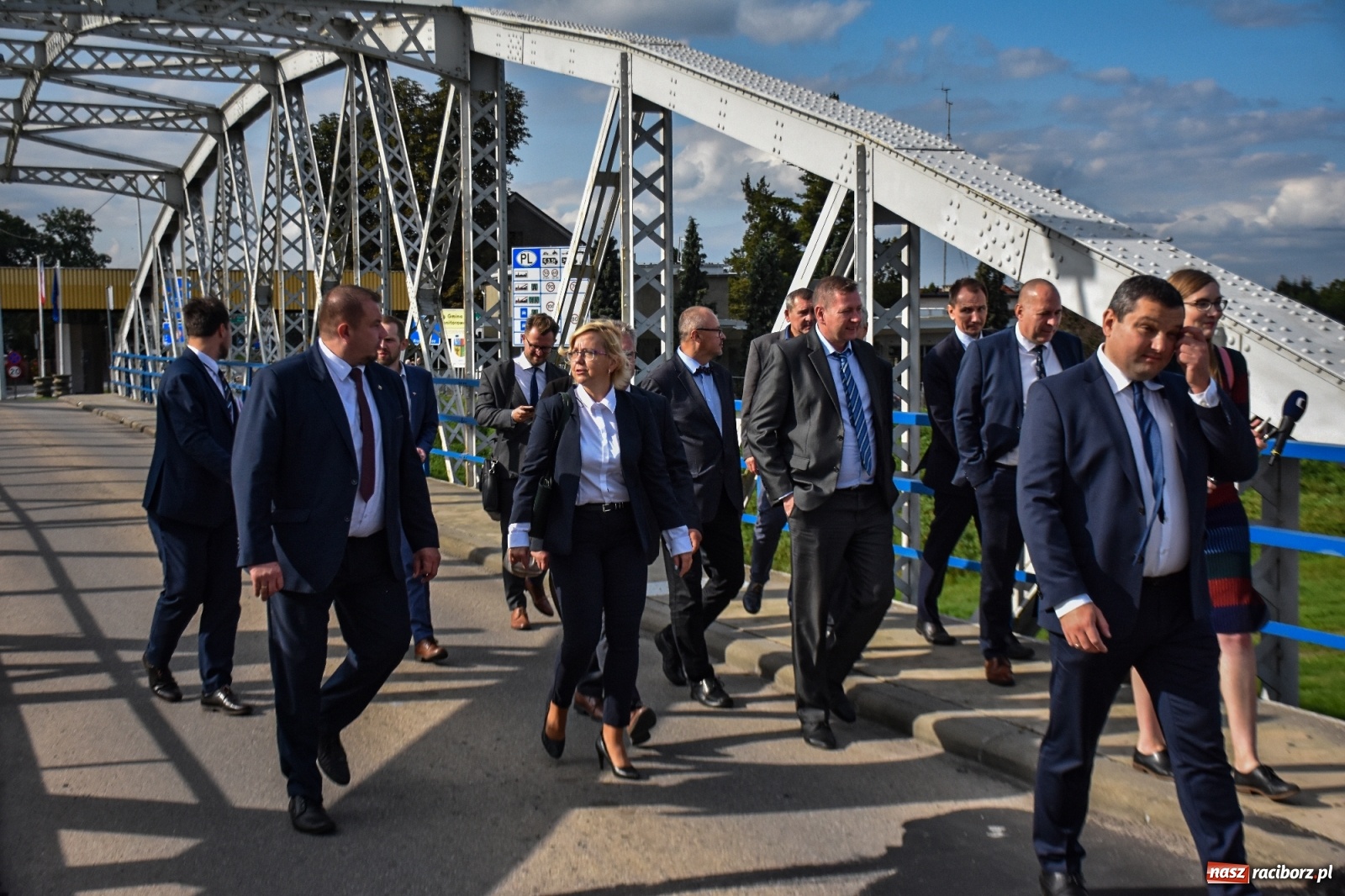 Zdjęcie w galerii na portalu naszraciborz.pl: W Chałupkach rozmawiano o kanale Odra-Dunaj-Łaba  wiadomości z regionu