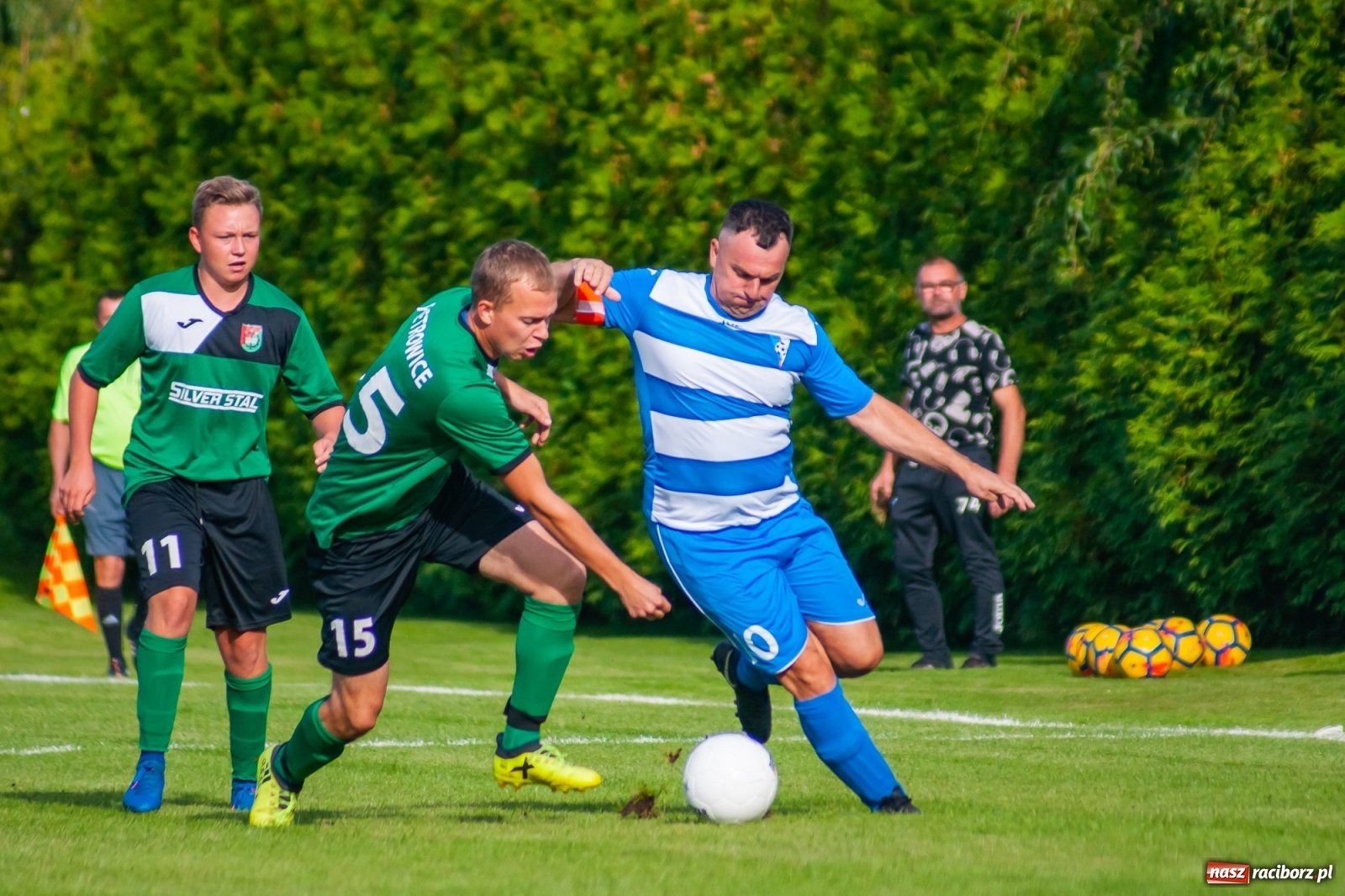 Zdjęcie w galerii na portalu naszraciborz.pl: A klasa. Pierwsza wygrana Startu Pietrowice Wielkie. Chałupki wciąż na dnie [FOTO i WIDEO]  wiadomości z regionu