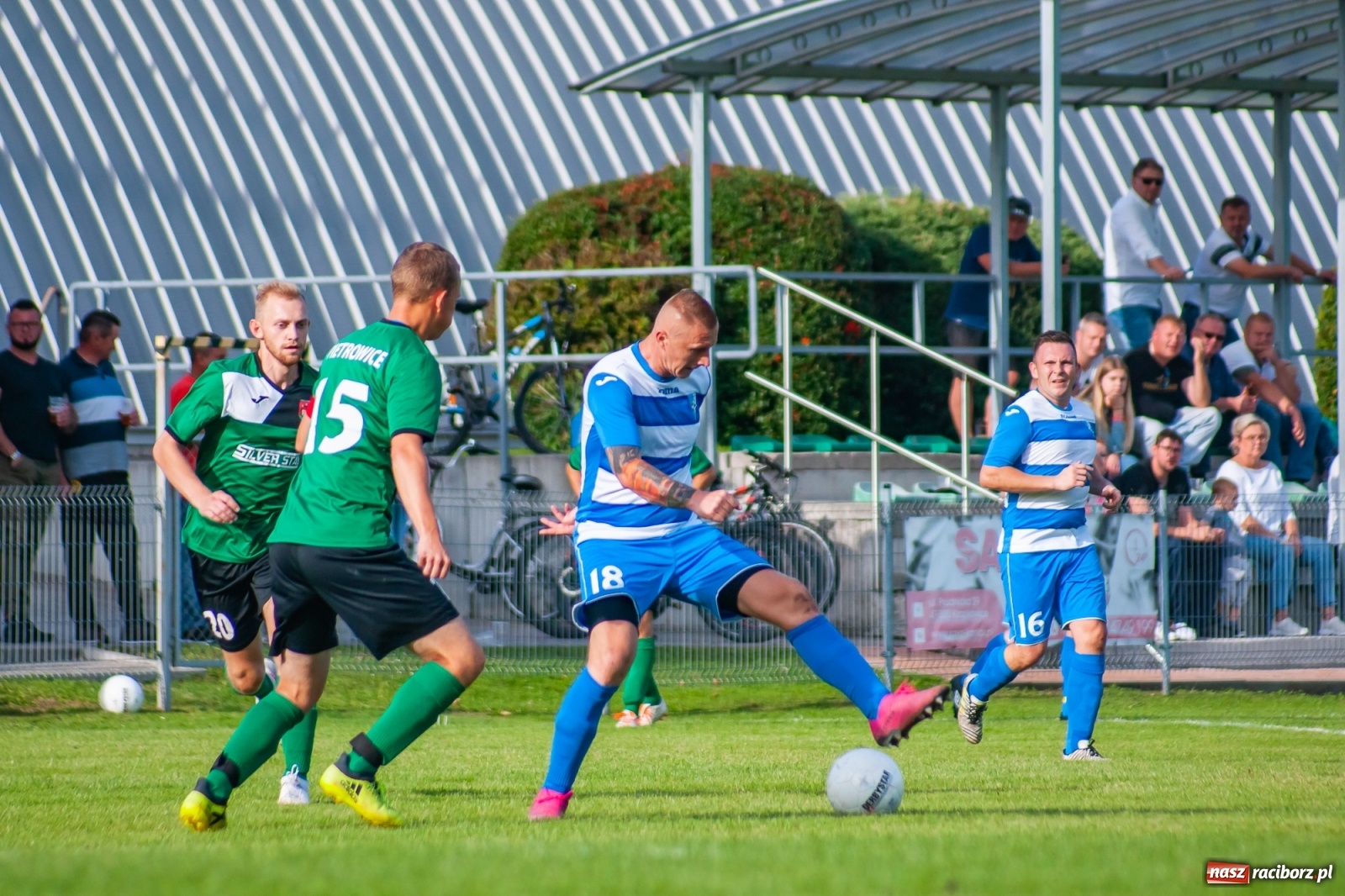 Zdjęcie w galerii na portalu naszraciborz.pl: A klasa. Pierwsza wygrana Startu Pietrowice Wielkie. Chałupki wciąż na dnie [FOTO i WIDEO]  wiadomości z regionu