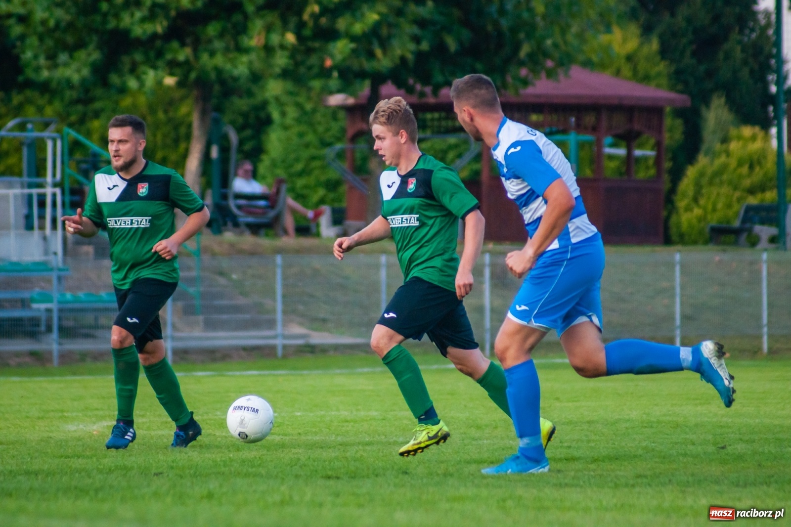 Zdjęcie w galerii na portalu naszraciborz.pl: A klasa. Pierwsza wygrana Startu Pietrowice Wielkie. Chałupki wciąż na dnie [FOTO i WIDEO]  wiadomości z regionu