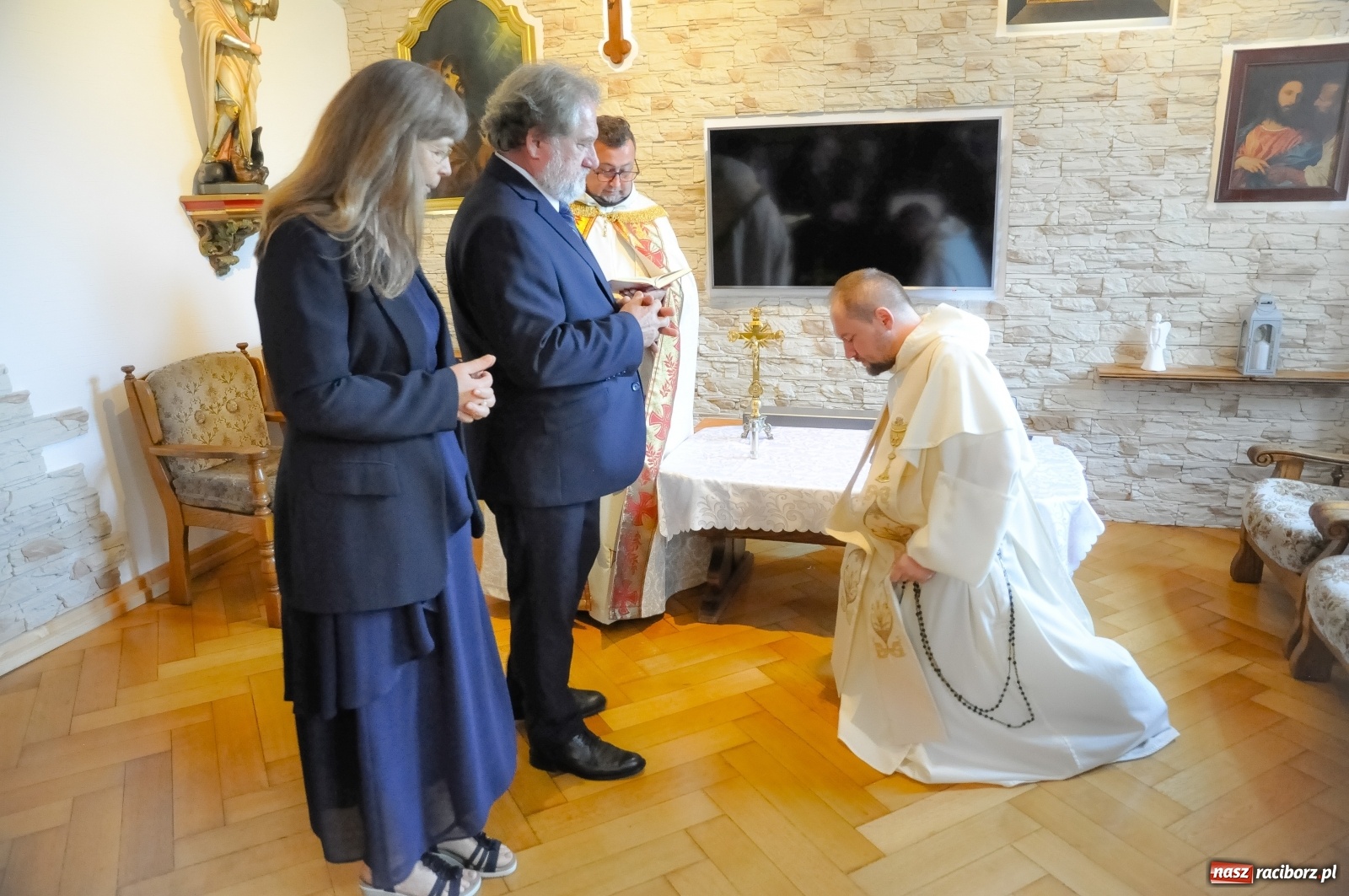 Zdjęcie w galerii na portalu naszraciborz.pl: Dziękuję, że mogłem się od Was uczyć. Prymicje o. Adama Rokosza OP na Płoni [FOTO i WIDEO] wiadomości z regionu