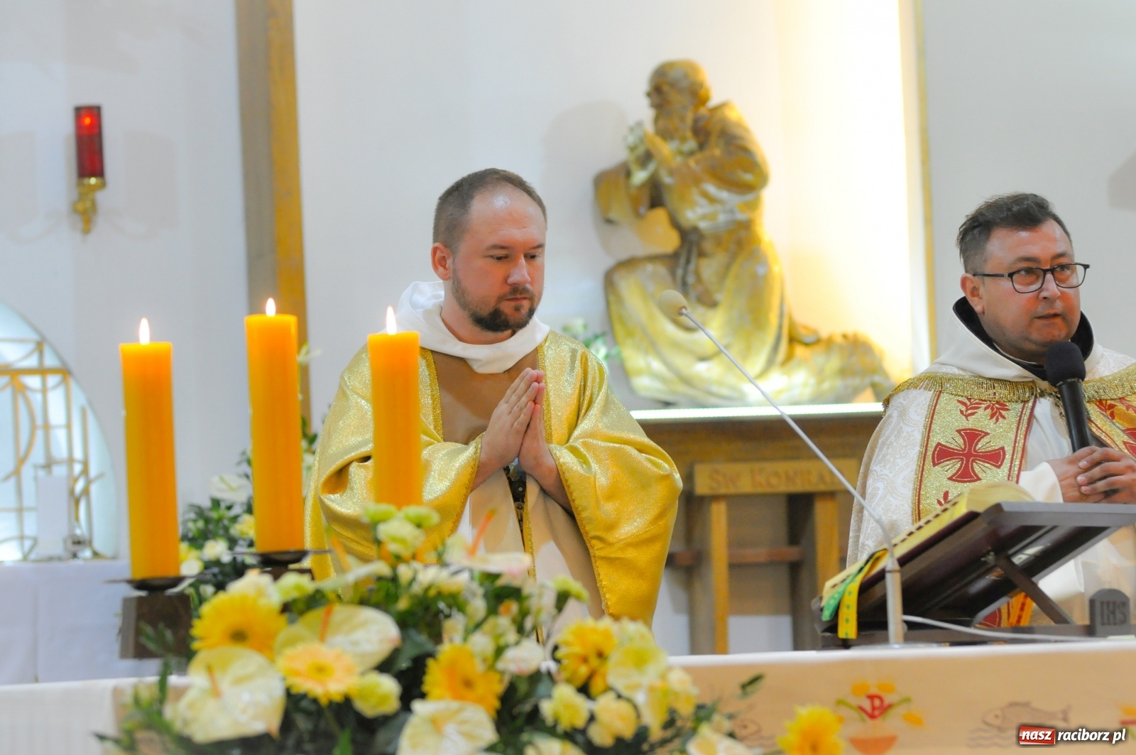 Zdjęcie w galerii na portalu naszraciborz.pl: Dziękuję, że mogłem się od Was uczyć. Prymicje o. Adama Rokosza OP na Płoni [FOTO i WIDEO] wiadomości z regionu
