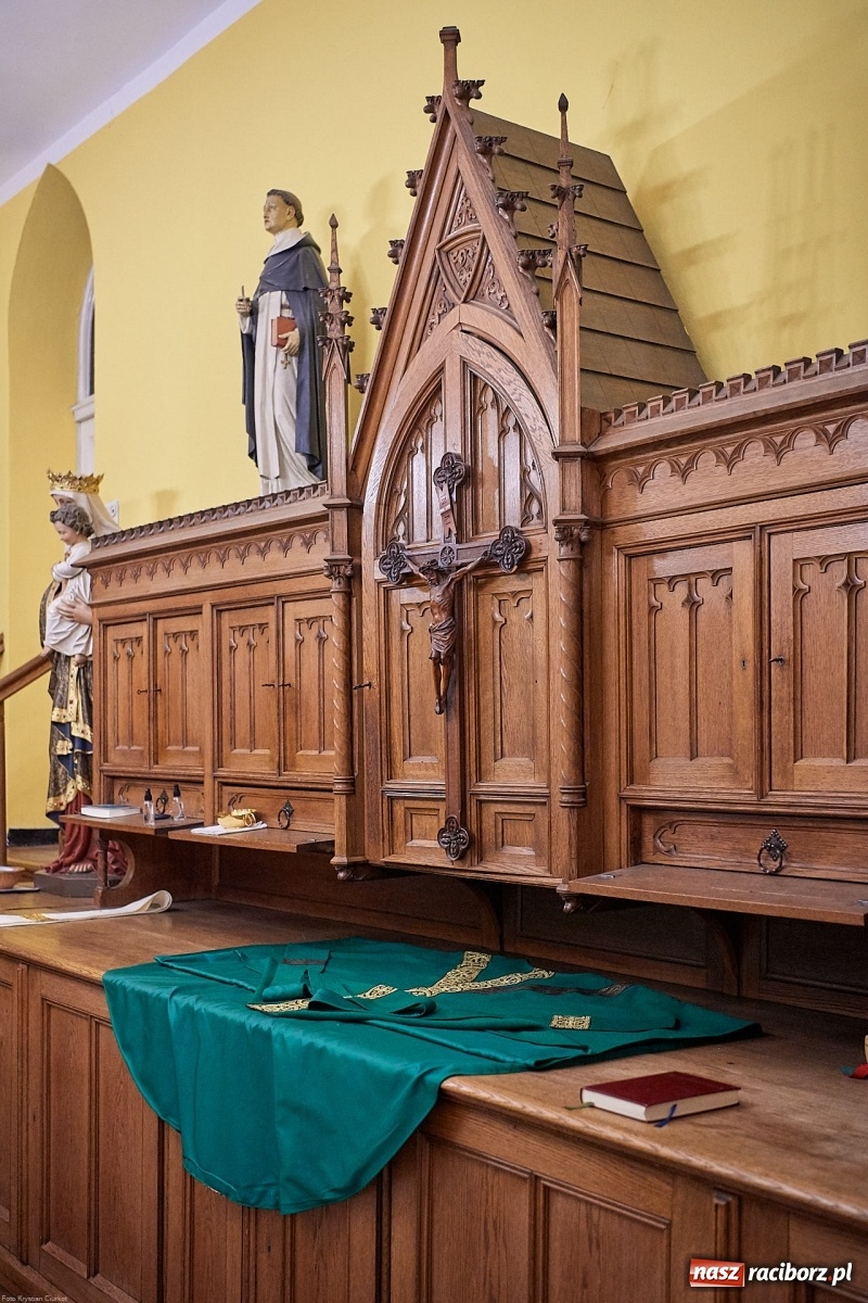 Zdjęcie w galerii na portalu naszraciborz.pl: Dziękuję, że mogłem się od Was uczyć. Prymicje o. Adama Rokosza OP na Płoni [FOTO i WIDEO] wiadomości z regionu