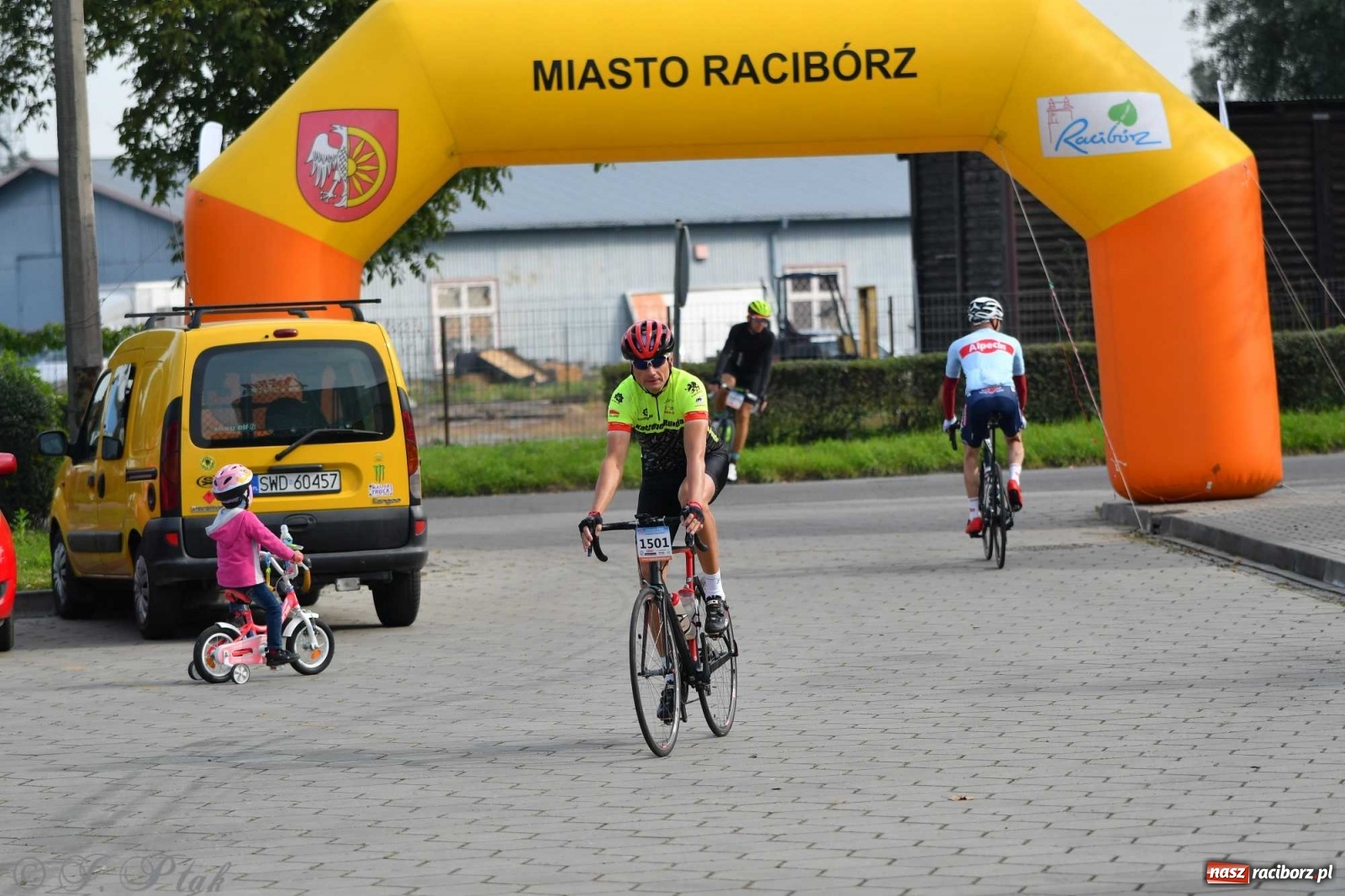 Zdjęcie w galerii na portalu naszraciborz.pl: Rowerem przez Polskę. 105 km przez ziemię raciborską  wiadomości z regionu