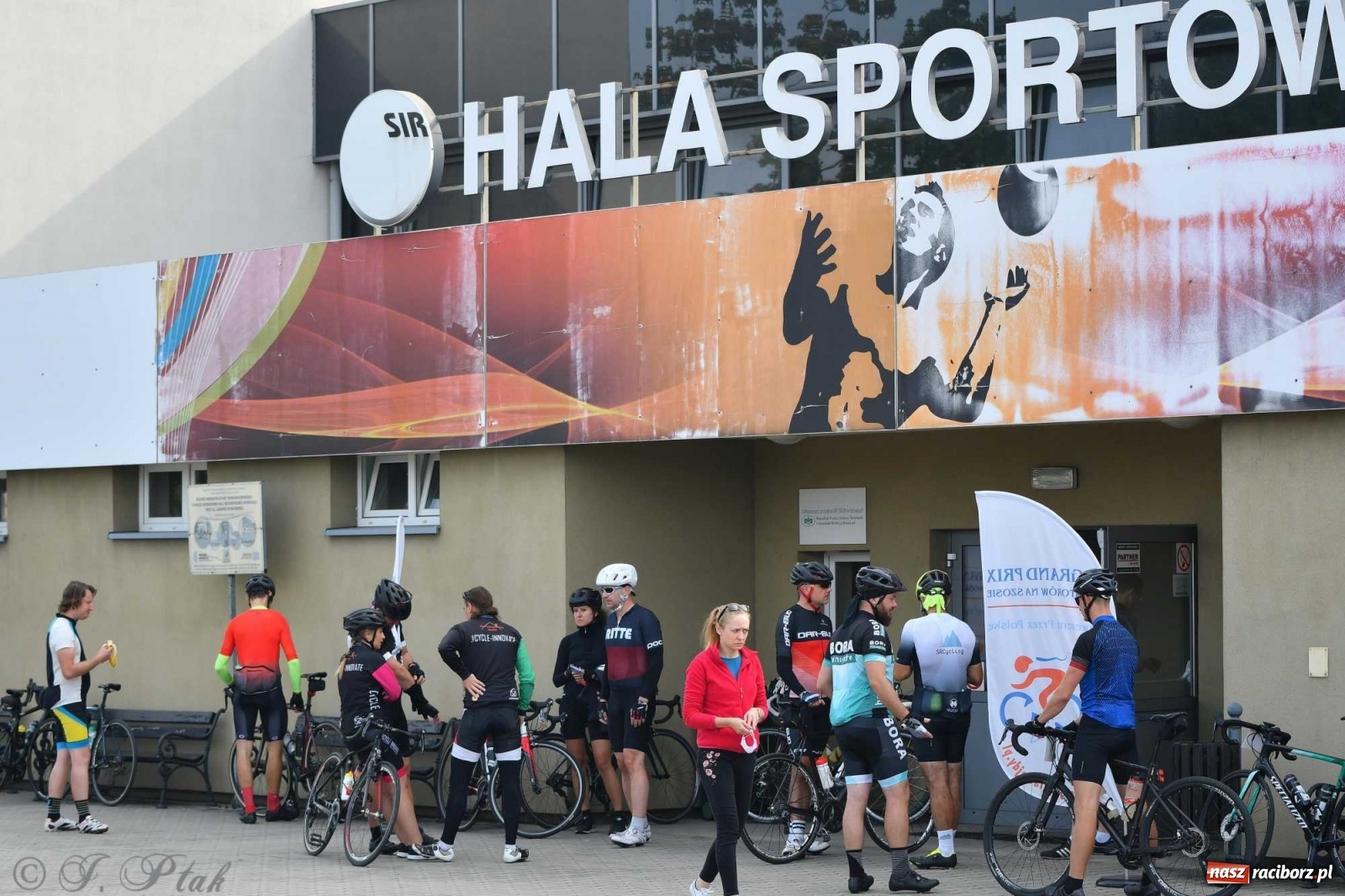 Zdjęcie w galerii na portalu naszraciborz.pl: Rowerem przez Polskę. 105 km przez ziemię raciborską  wiadomości z regionu