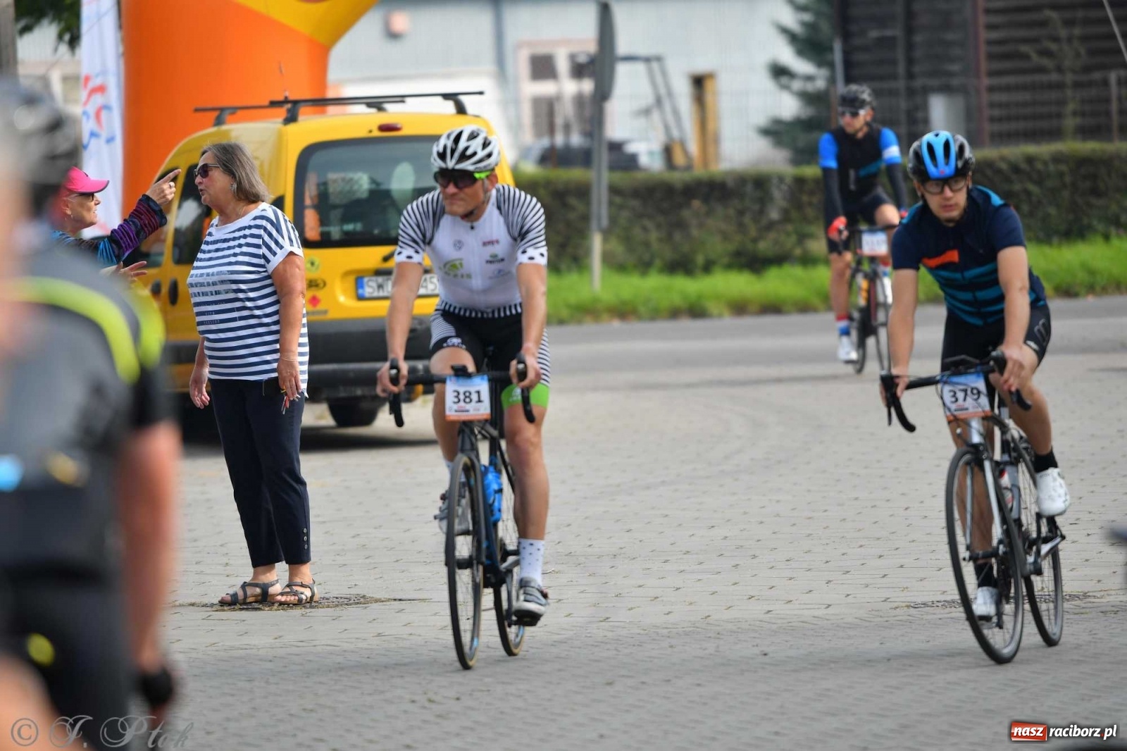 Zdjęcie w galerii na portalu naszraciborz.pl: Rowerem przez Polskę. 105 km przez ziemię raciborską  wiadomości z regionu