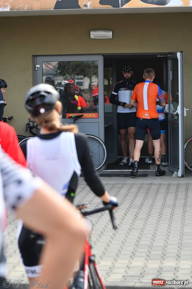 Zdjęcie w galerii na portalu naszraciborz.pl: Rowerem przez Polskę. 105 km przez ziemię raciborską  wiadomości z regionu